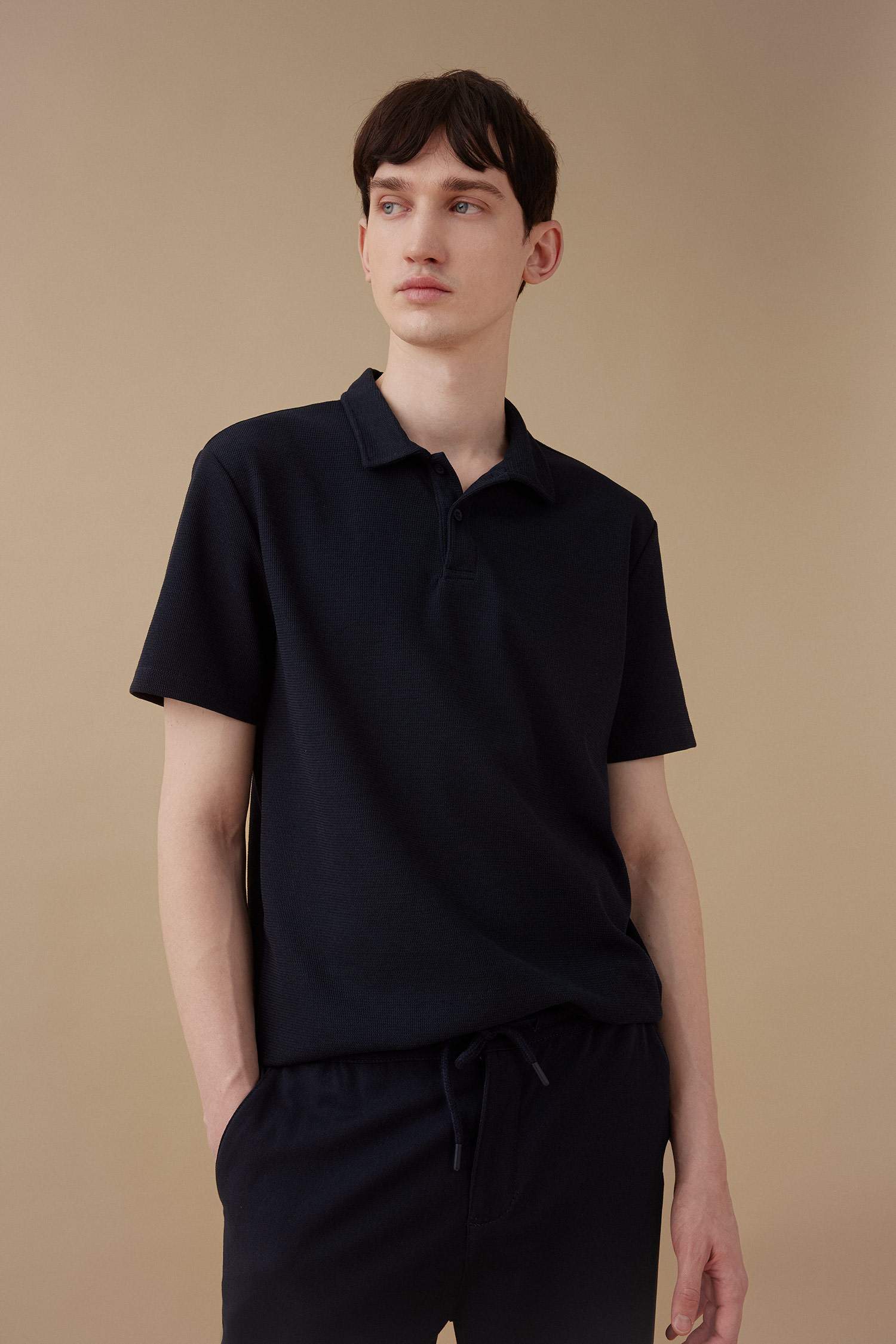 T-Shirt Polo Coupe Régulière à Manches Courtes