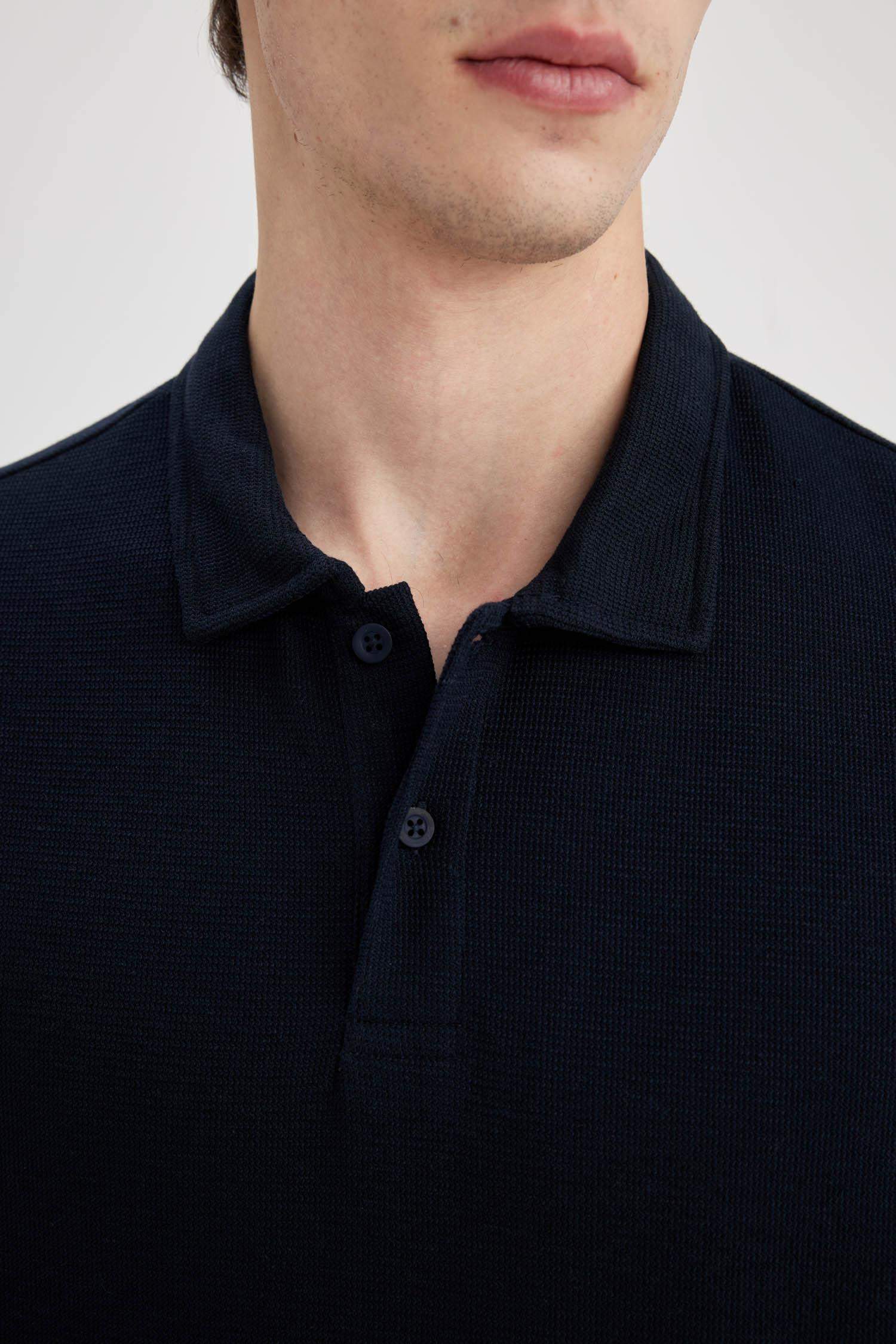 T-Shirt Polo Coupe Régulière à Manches Courtes