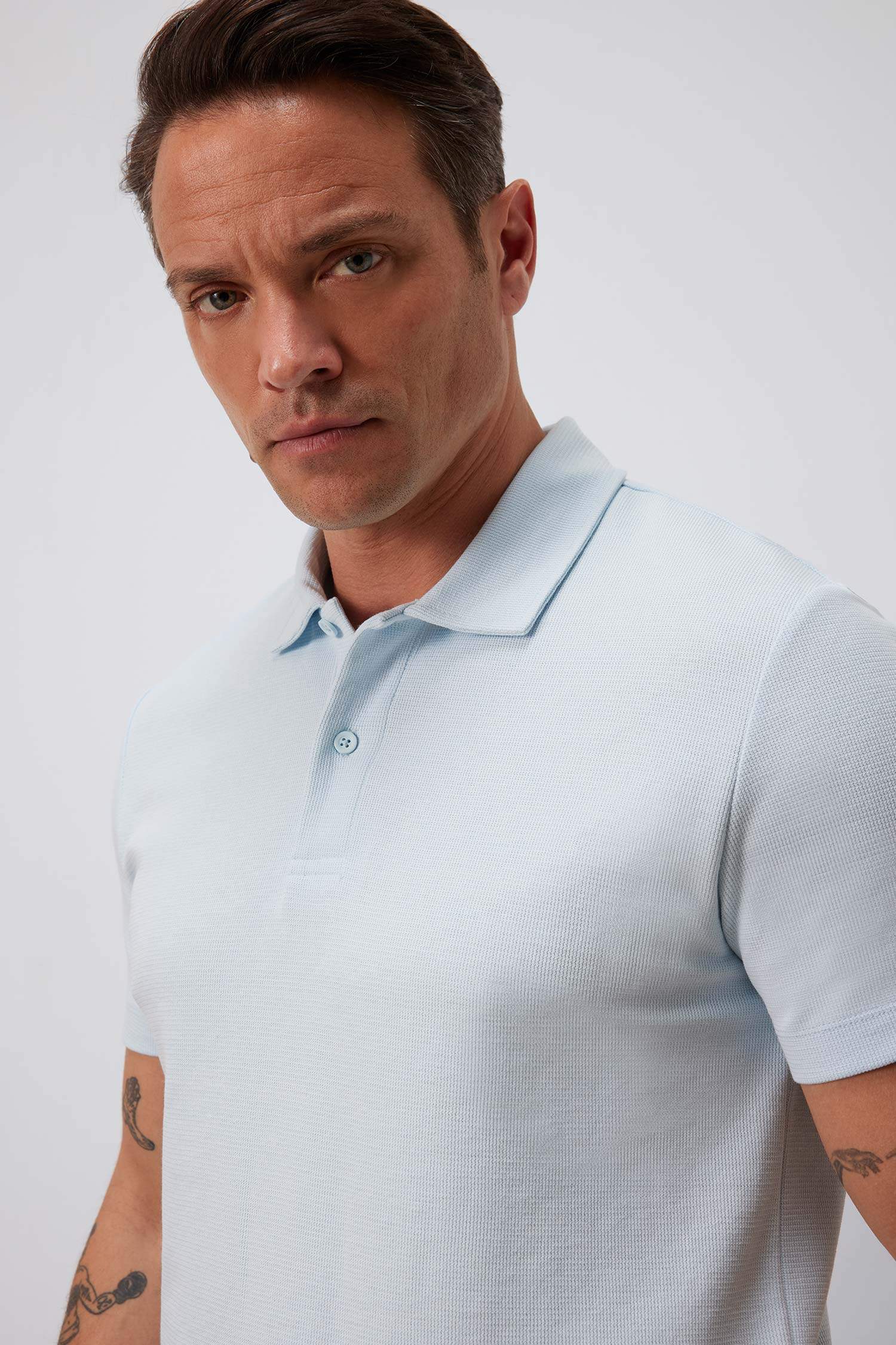 Regular Fit Polo Yaka Dokulu Basic Düz Kısa Kollu Tişört