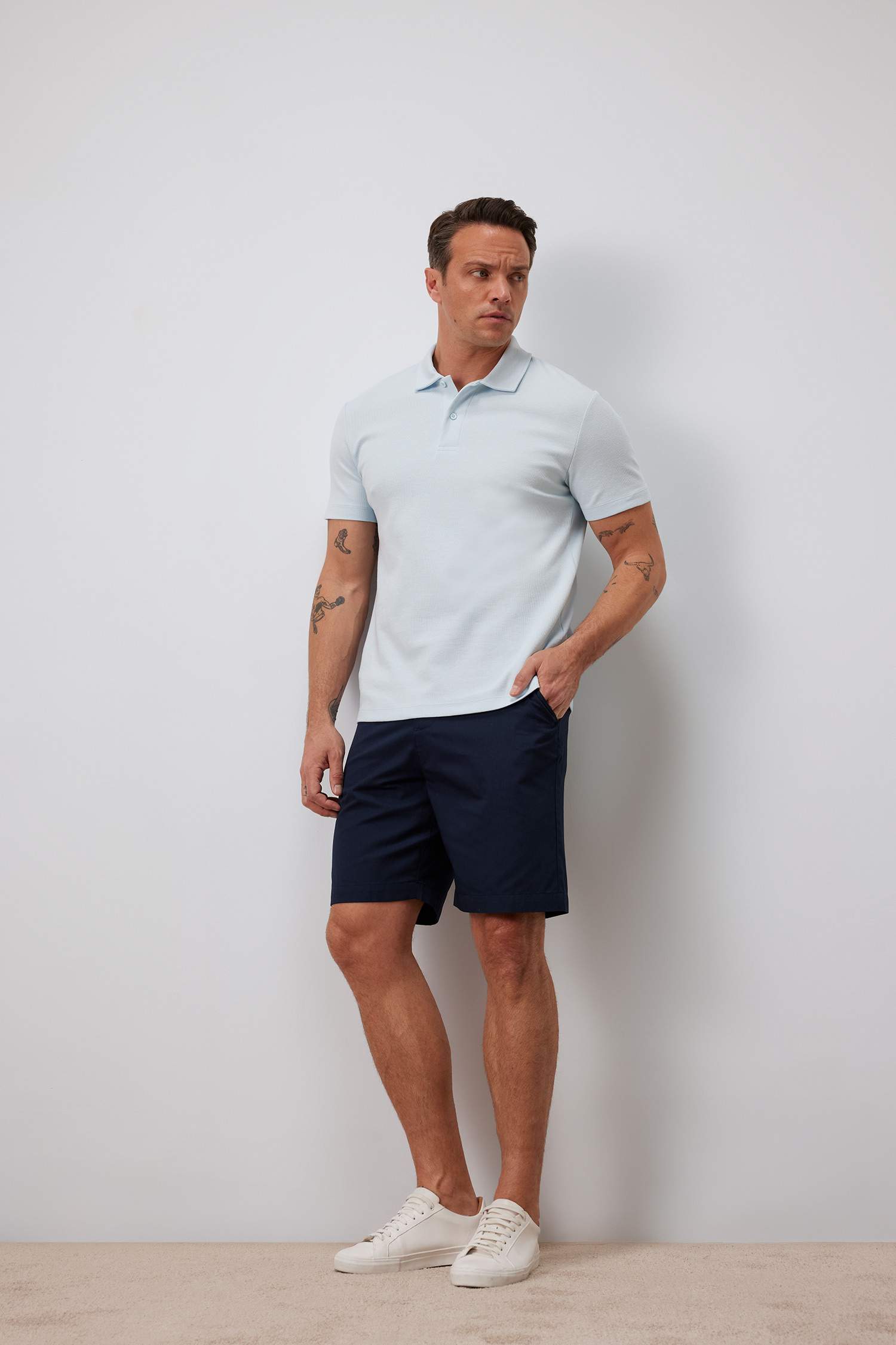 Regular Fit Polo Yaka Dokulu Basic Düz Kısa Kollu Tişört