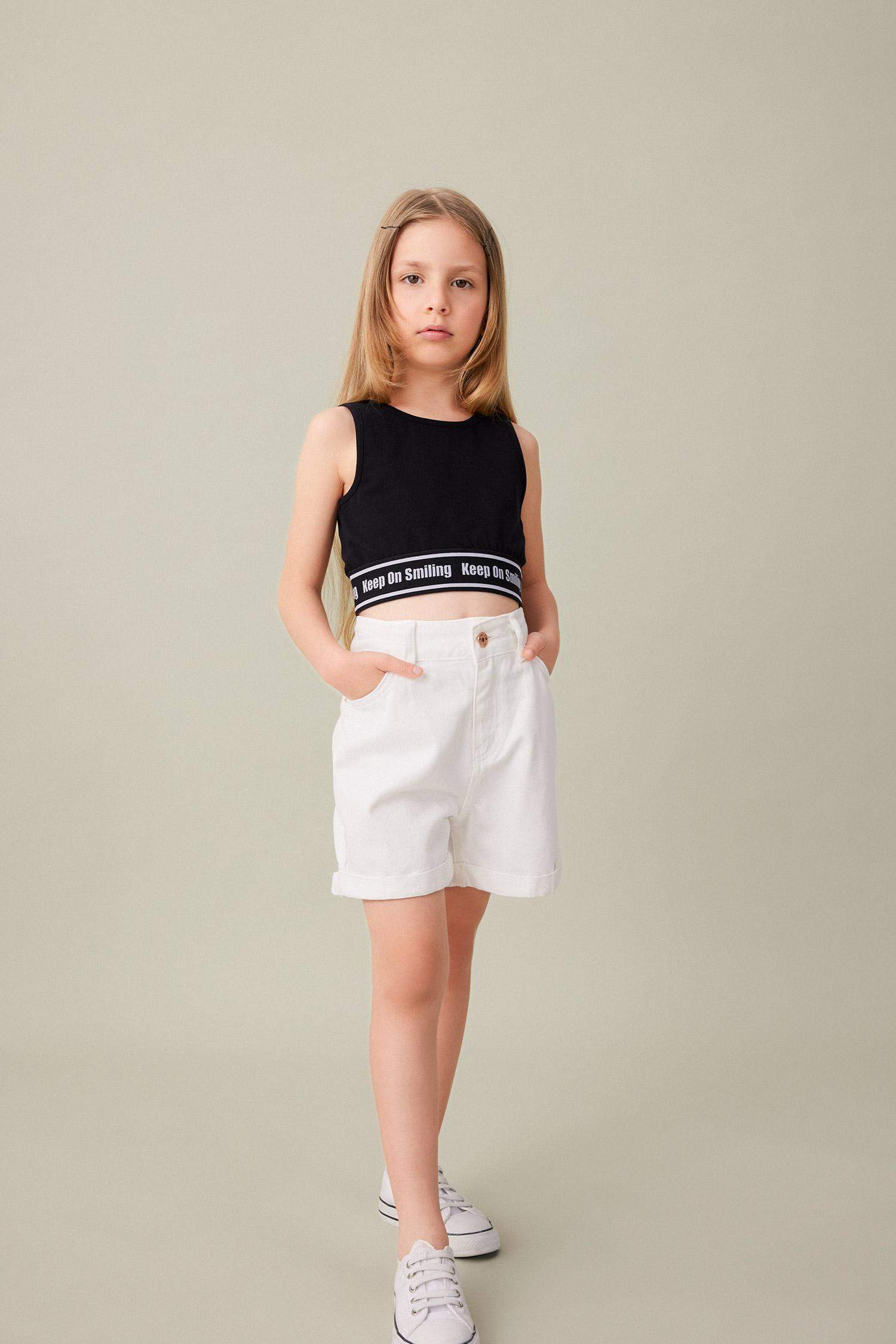 شورت جينز بناتي وايد ليج