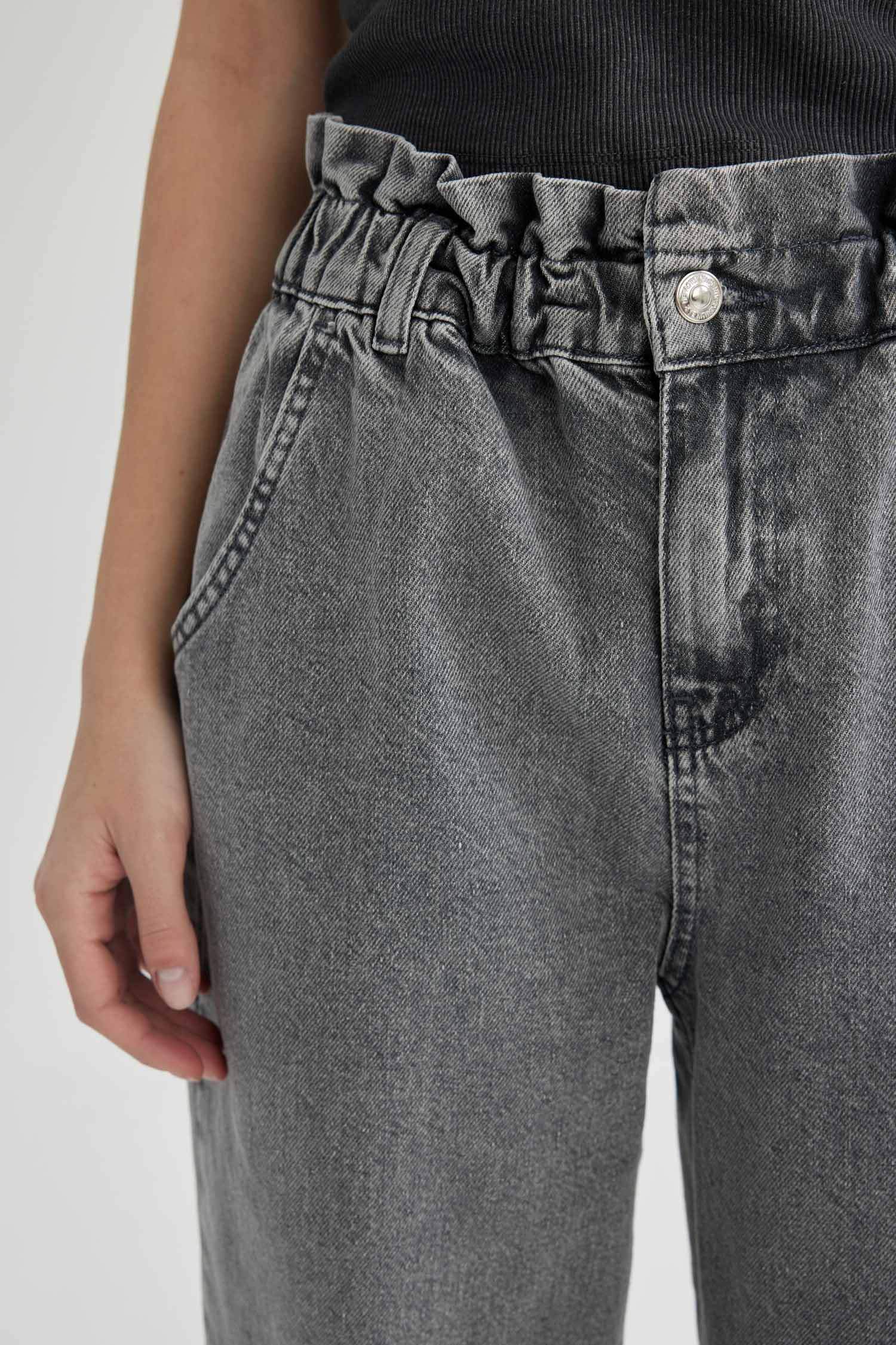 Paperbag High Waist Ankle Length Jeans