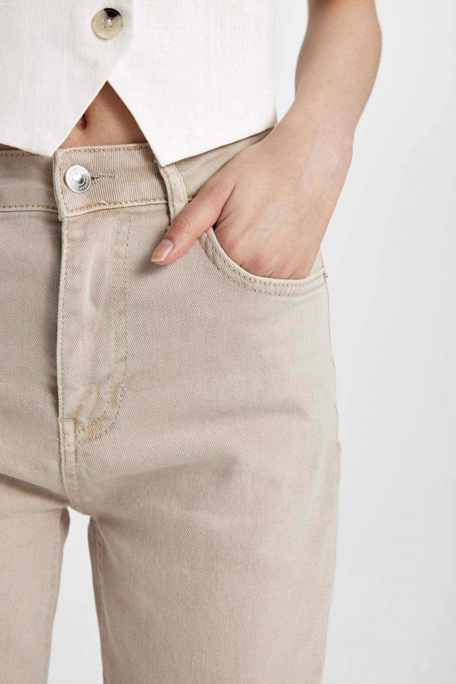 Crop Flare Fit Yüksek Bel Paça Ucu Kesik Dokuma Pantolon