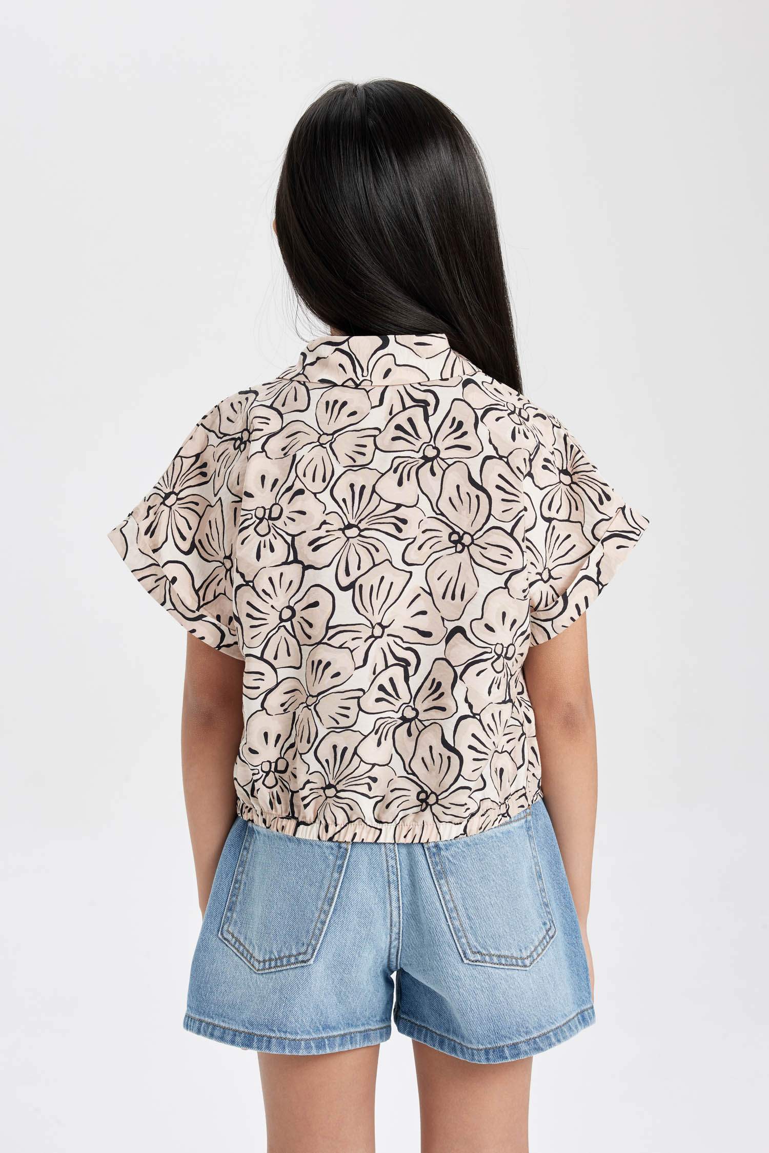 قميص كروب بناتي نص كم منقوش