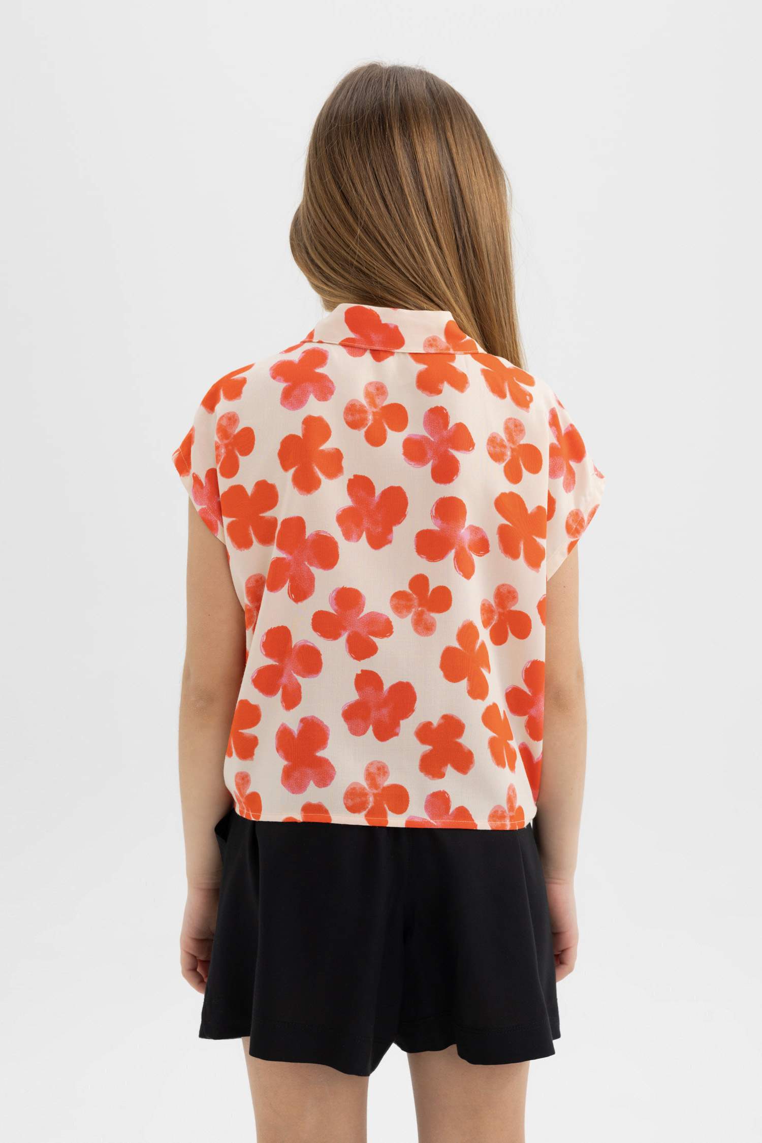 قميص كروب بناتي نص ردن منقوش