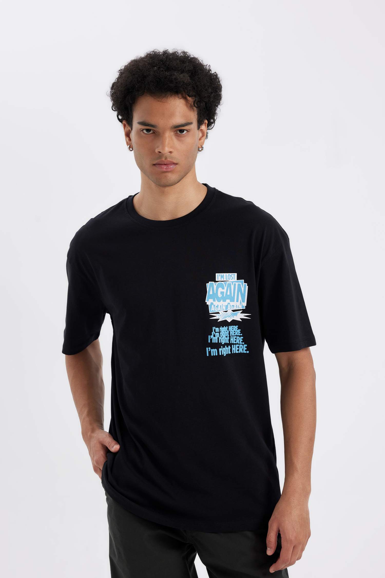 %100 Pamuk Comfort Regular Fit Rahat Kesim Bisiklet Yaka Sırt Baskılı Kısa Kollu Tişört