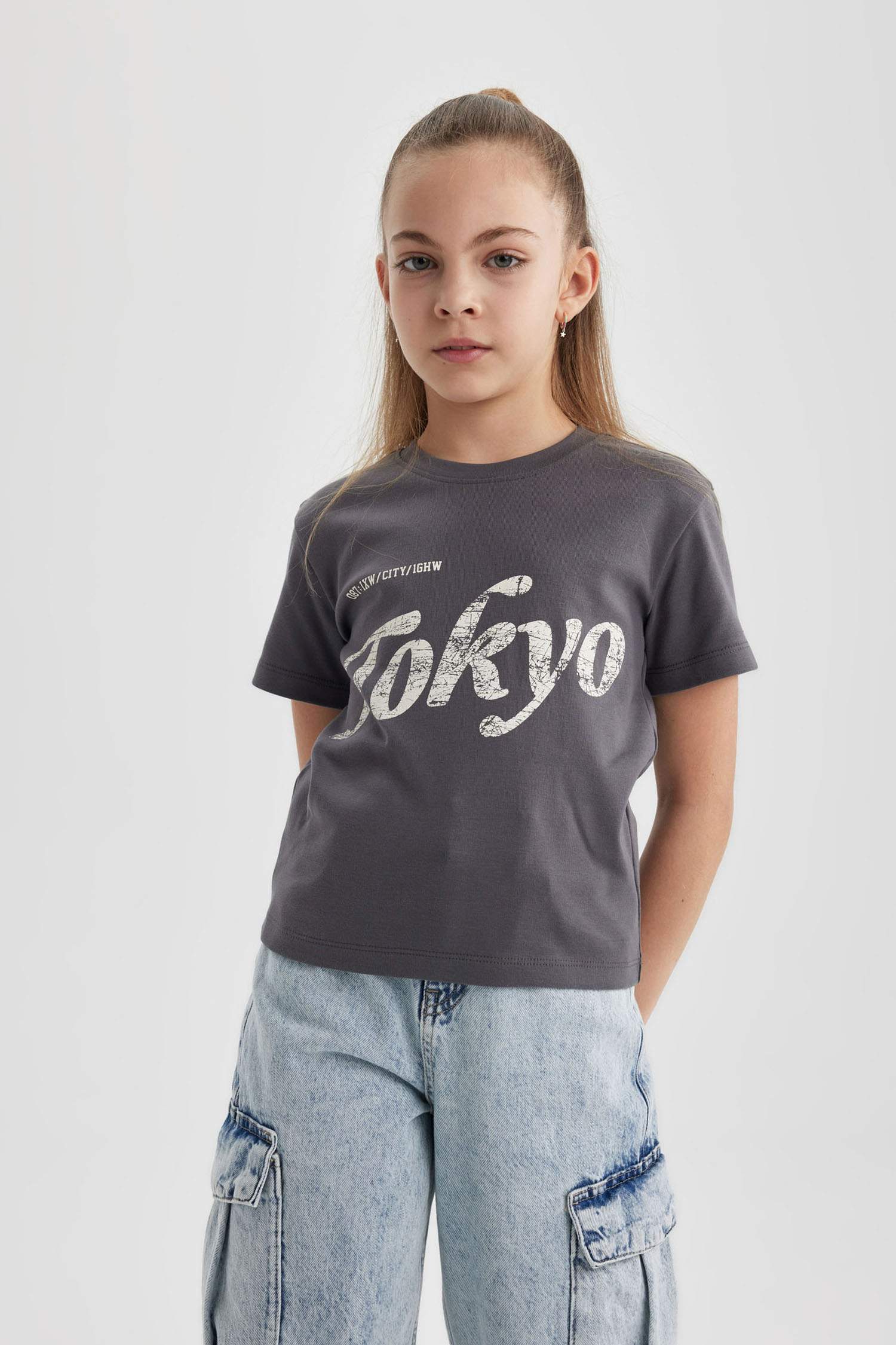 Kız Çocuk Slim Fit Dar Kesim Bisiklet Yaka Fitilli Kaşkorse Baskılı Kısa Kollu Tişört