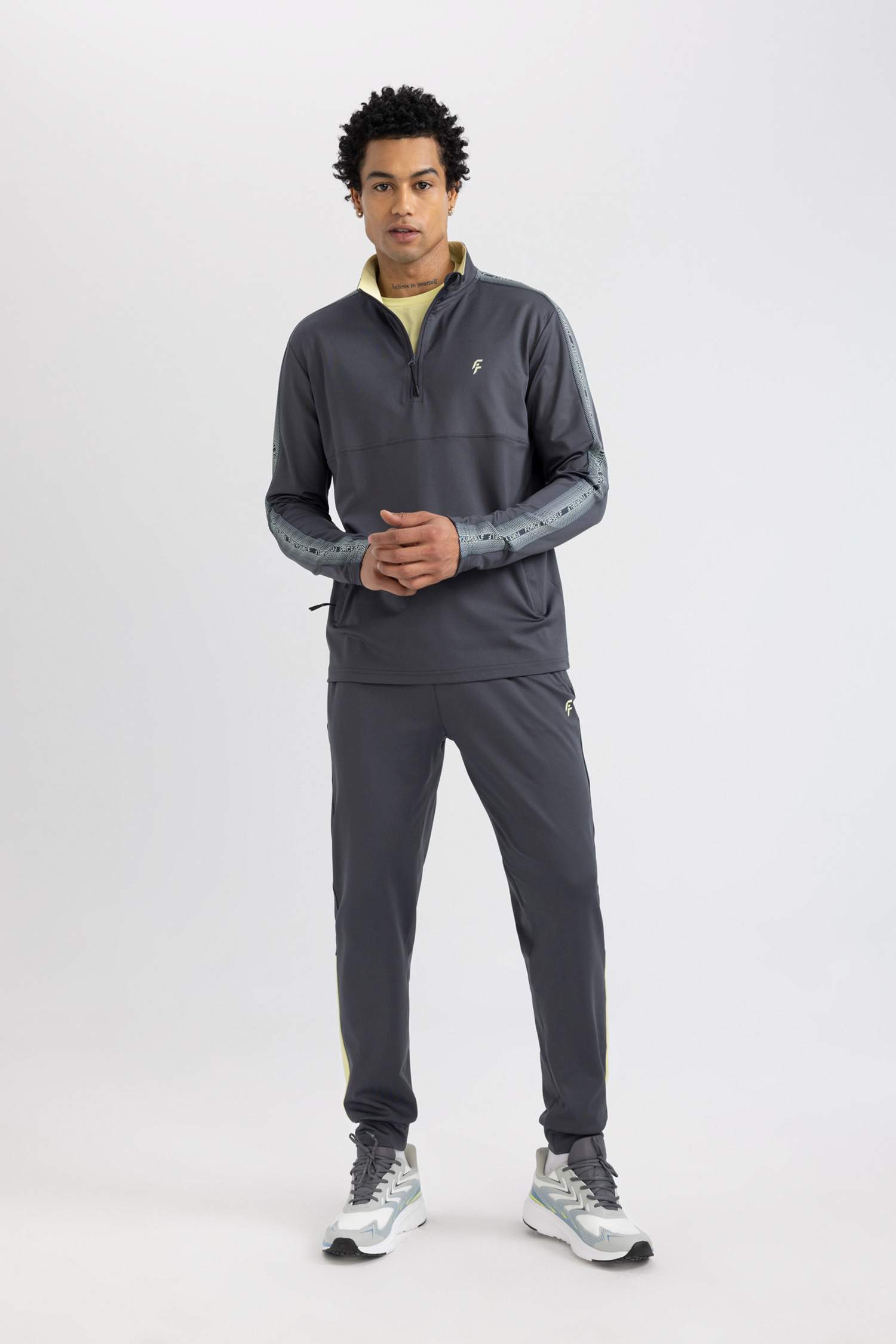 DeFactoFit Slim Fit Printed Heavy Fabric Sweatshirt