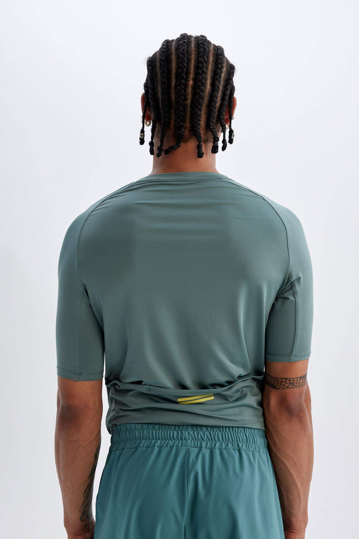 DeFactoFit Slim Fit High Collar Heavy Fabric T-Shirt