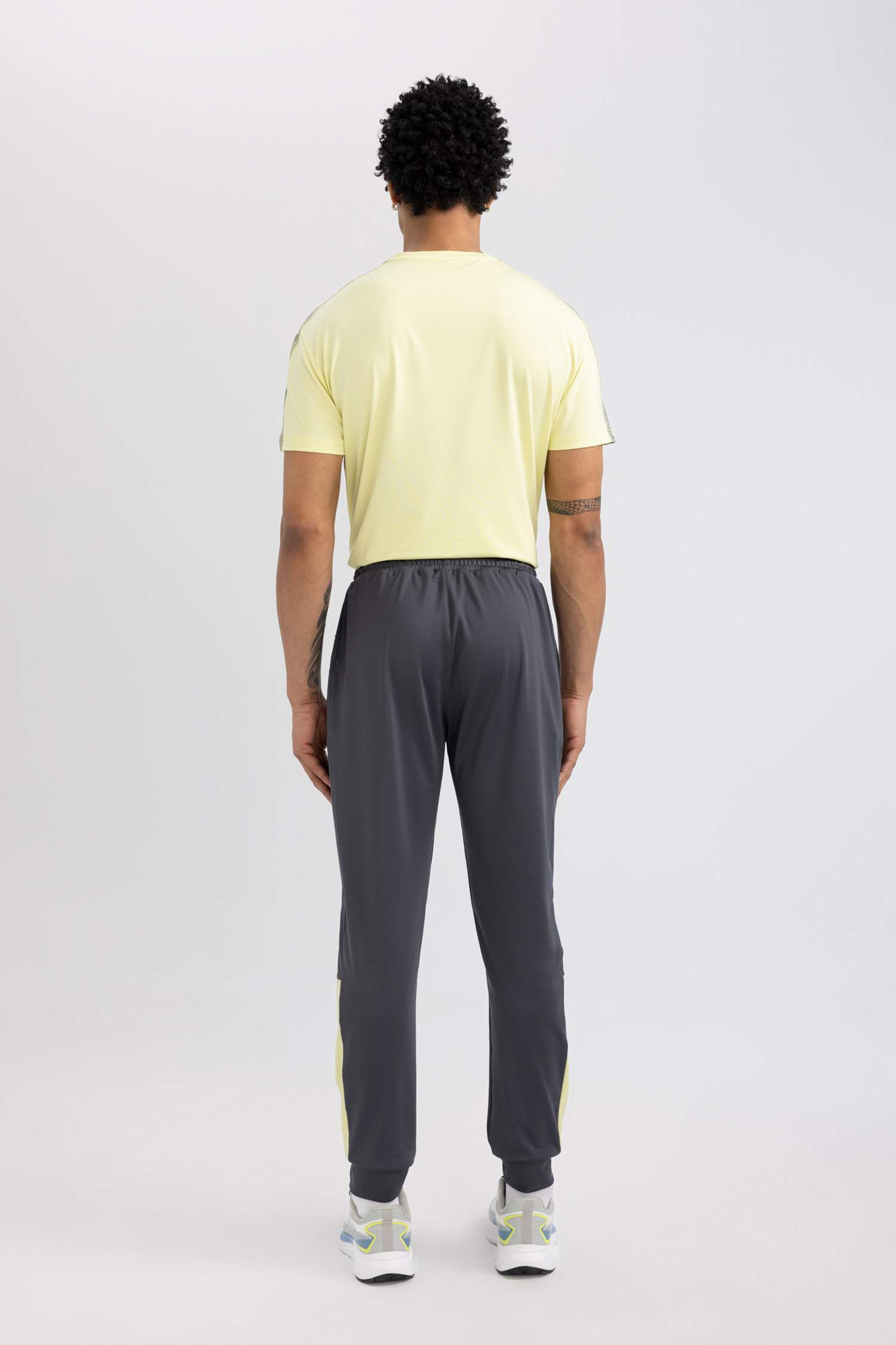 DeFactoFit Jogger Eşofman Altı Standart Fit Çift Cepli Standart Paça Skuba Dalgıç Kumaş