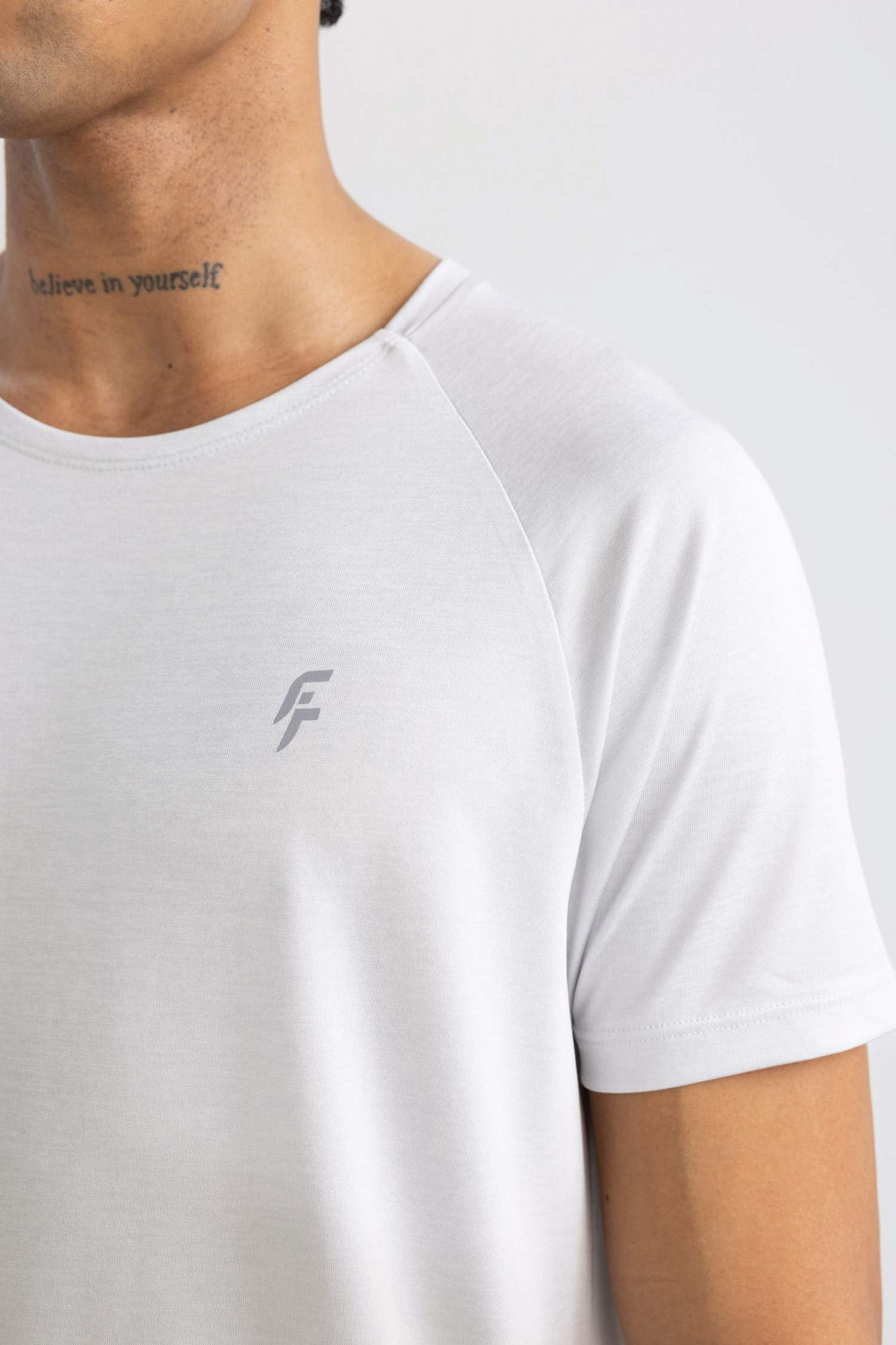 Standard Fit Crew Neck Sports Heavy Fabric T-Shirt