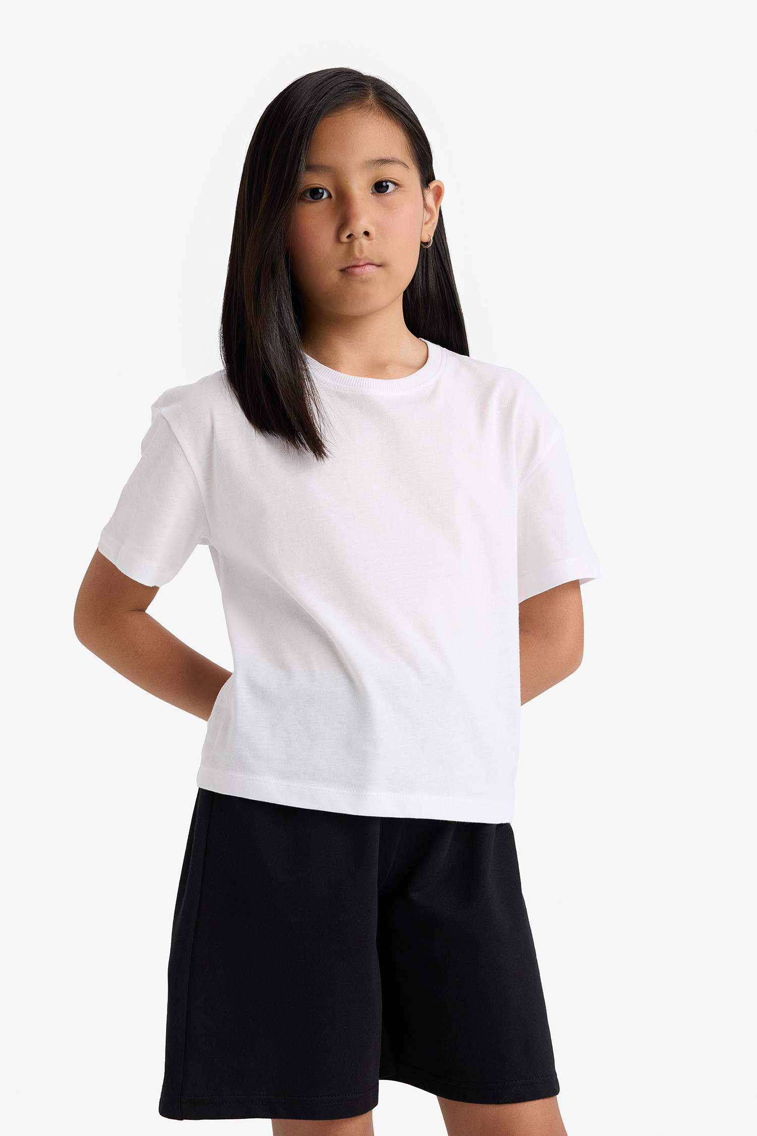 شورت برمودا بناتي