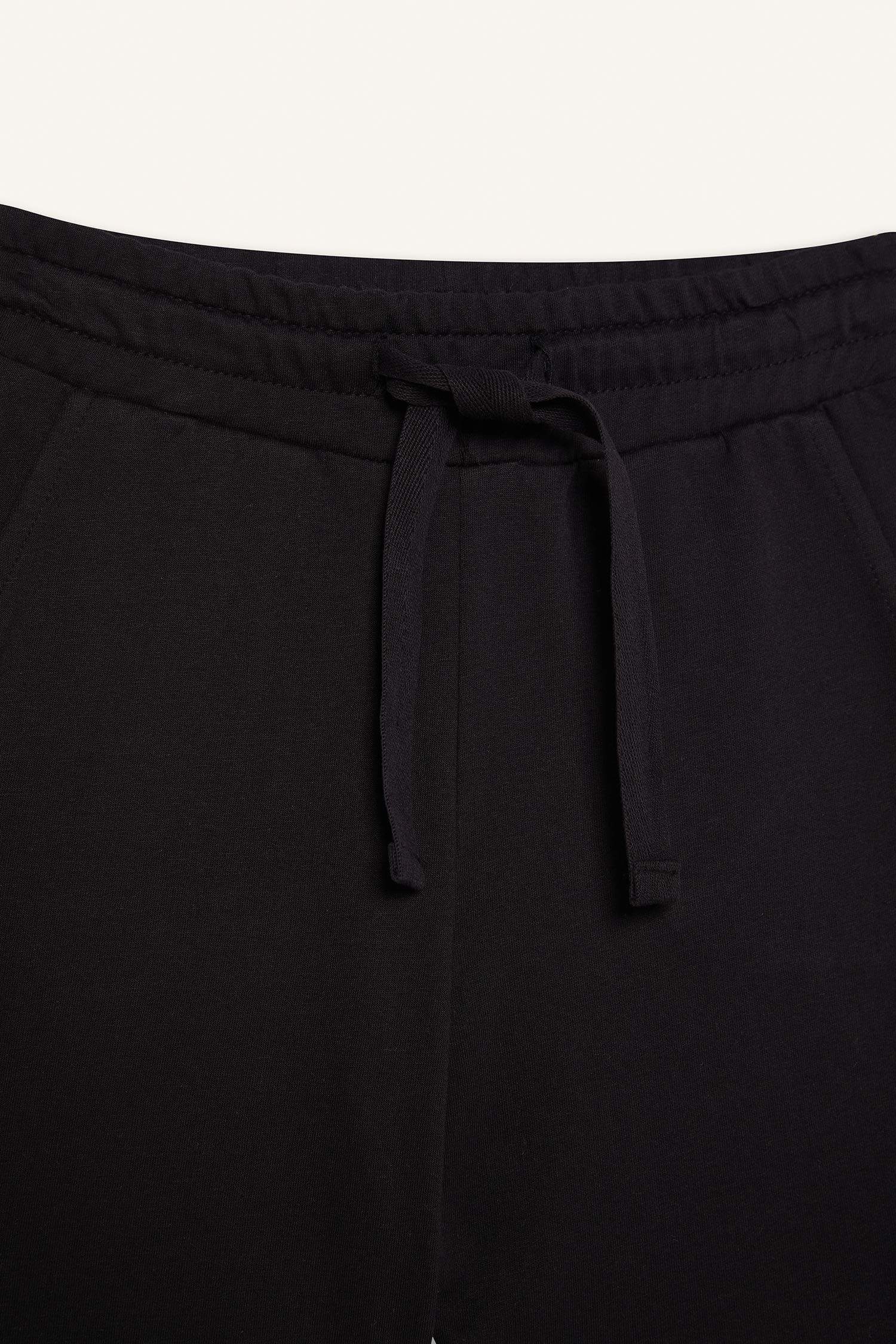 شورت برمودا بناتي