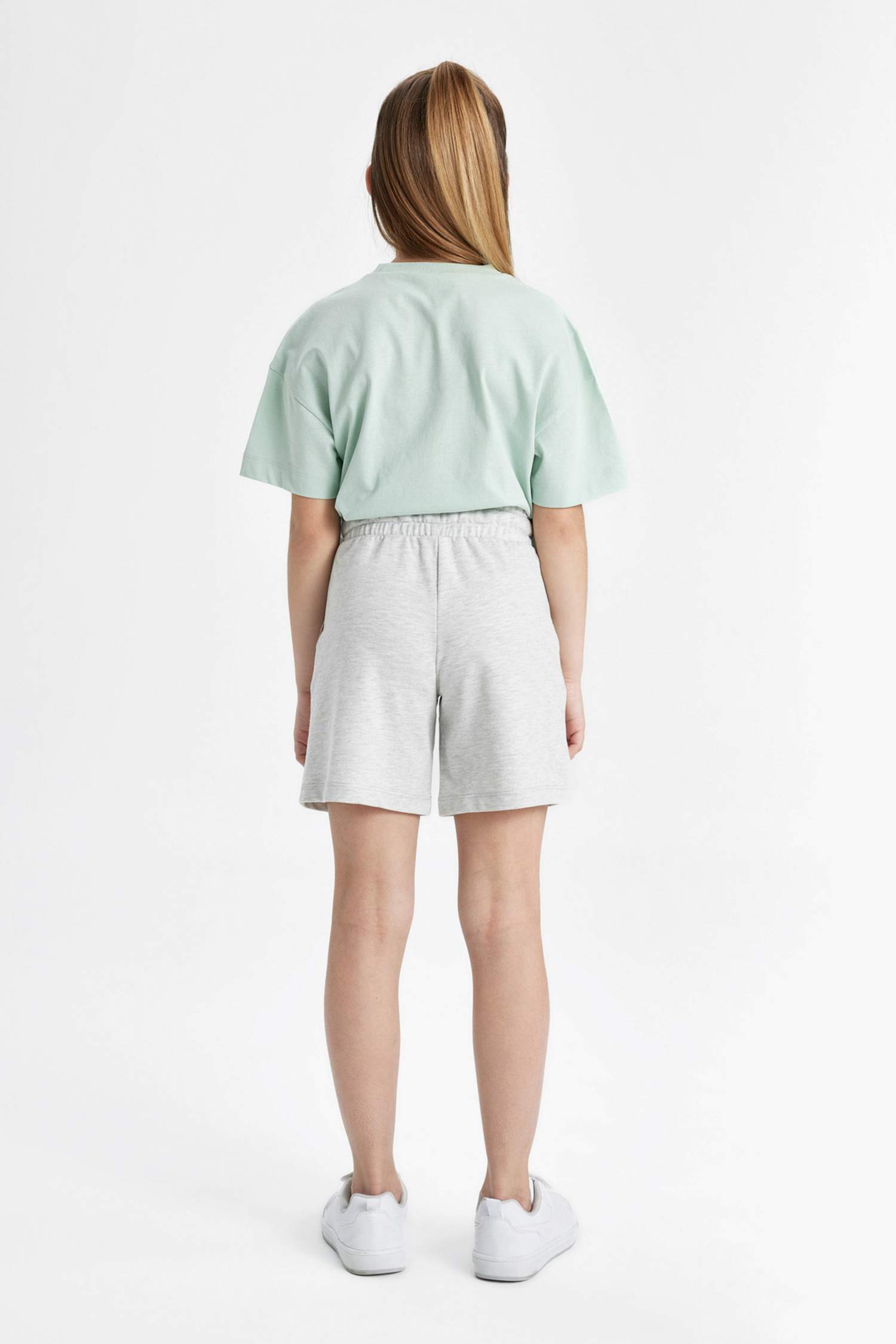 Қыздарға Шолақ шалбар