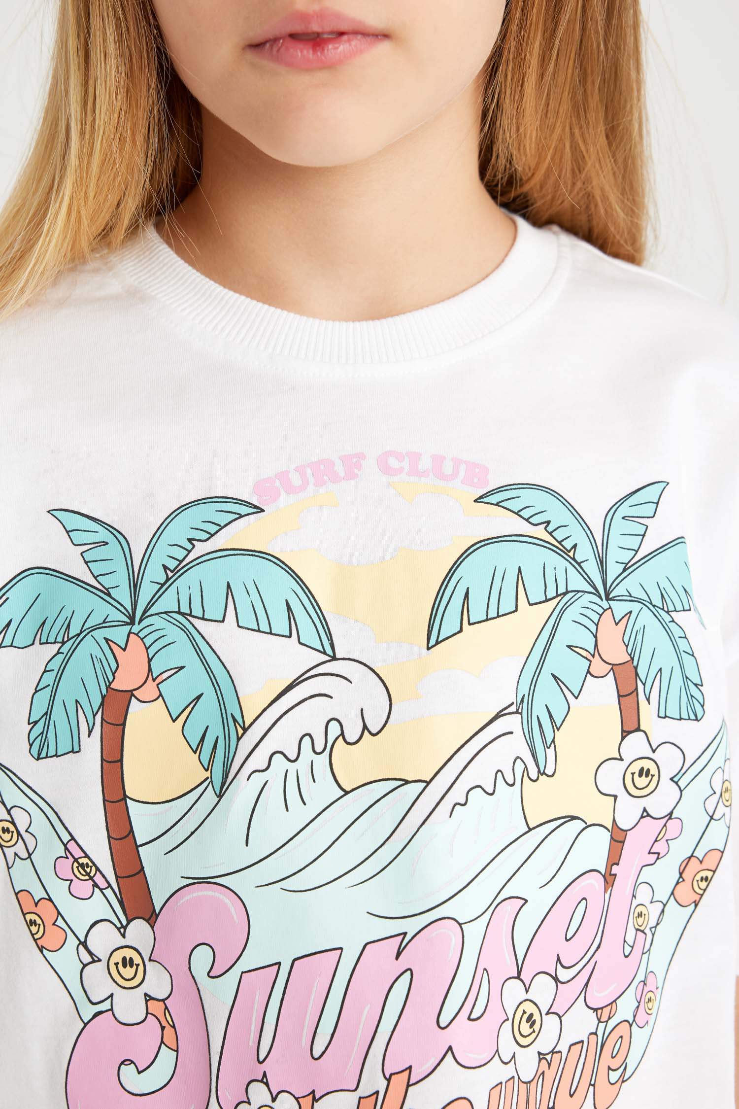 Kız Çocuk Bisiklet Yaka Baskılı Kısa Kollu Tişört