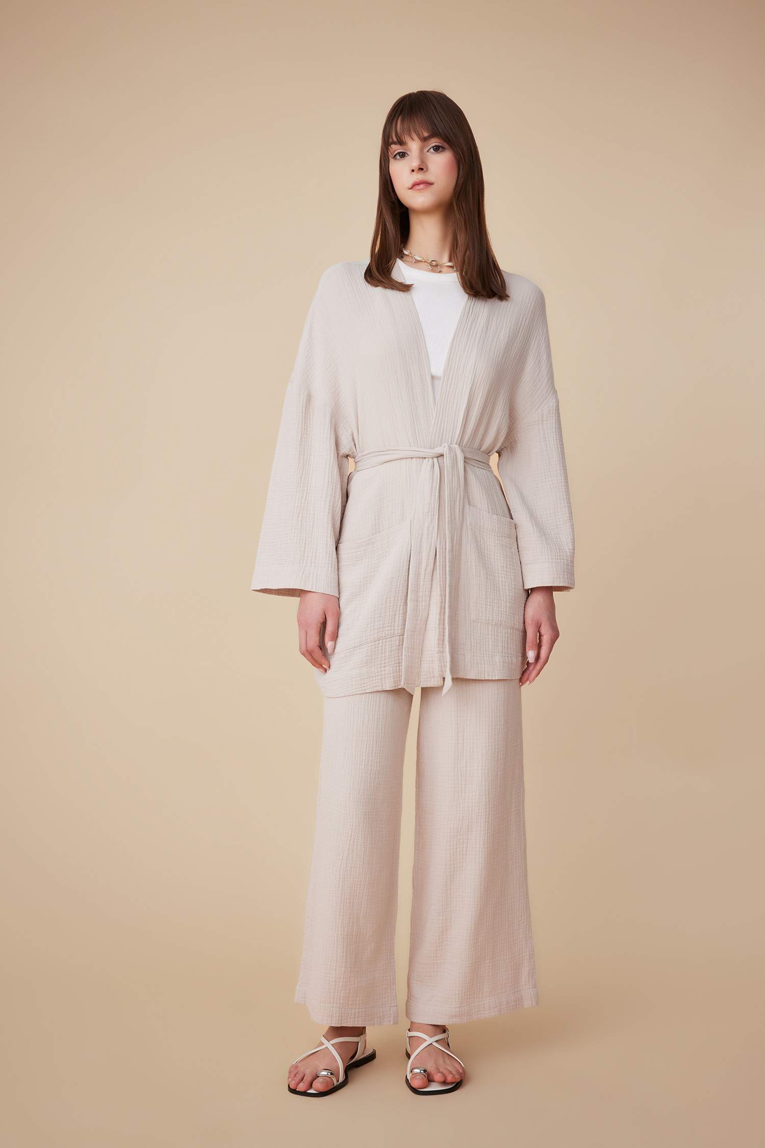 كيمونو موسلين قصة عادية برقبة V