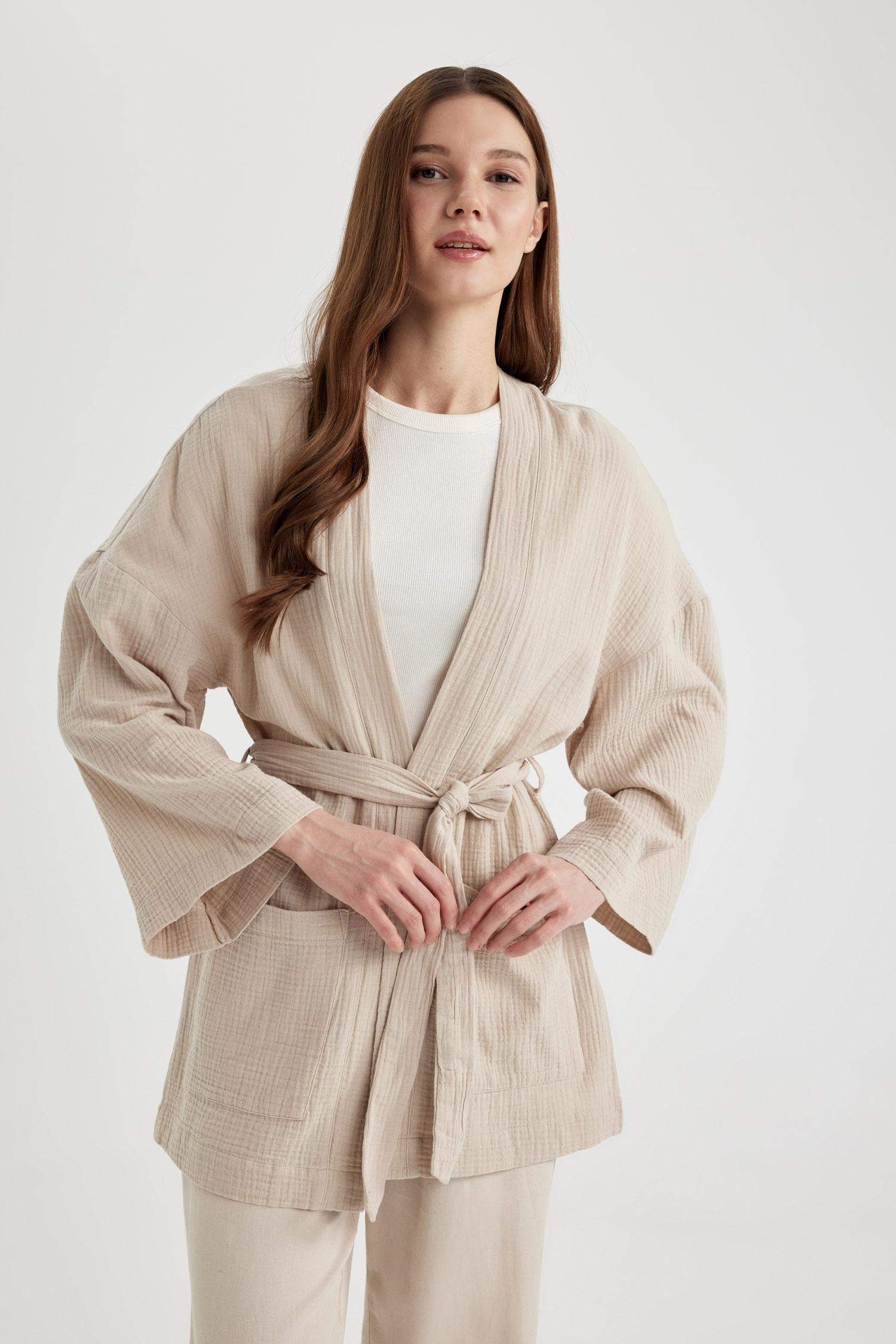 كيمونو موسلين قصة عادية برقبة V