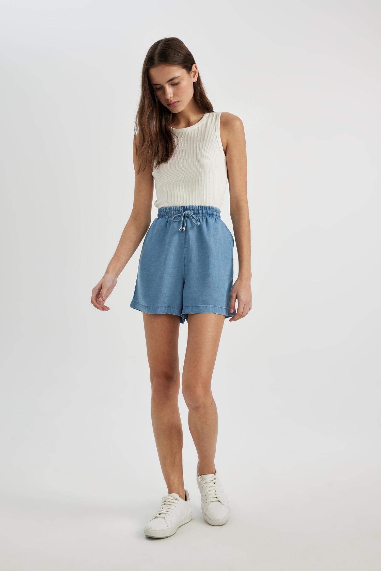 شورت جينز بخصر عالي