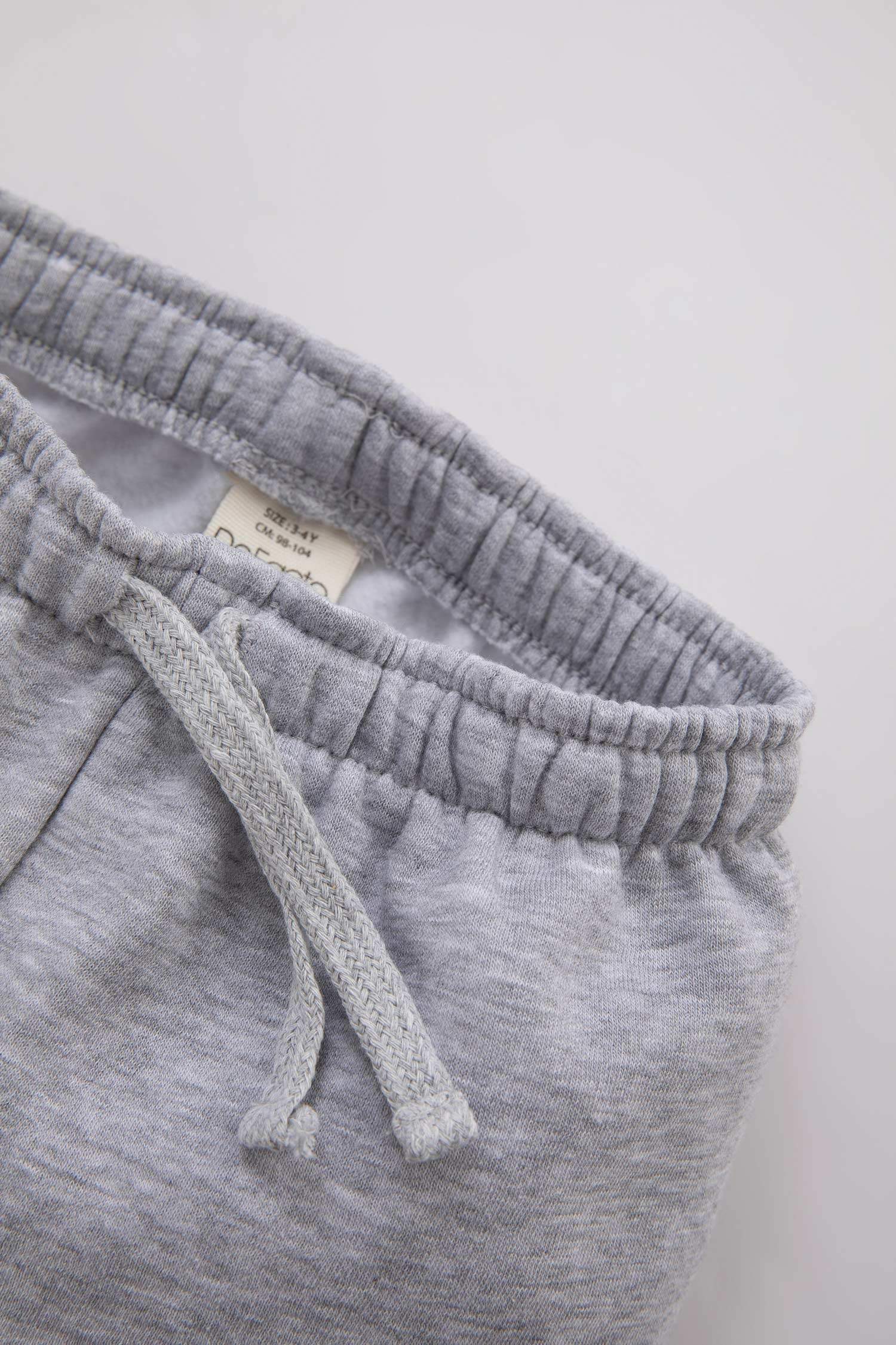 Regular Fit Slogan Elastic Band Trousers