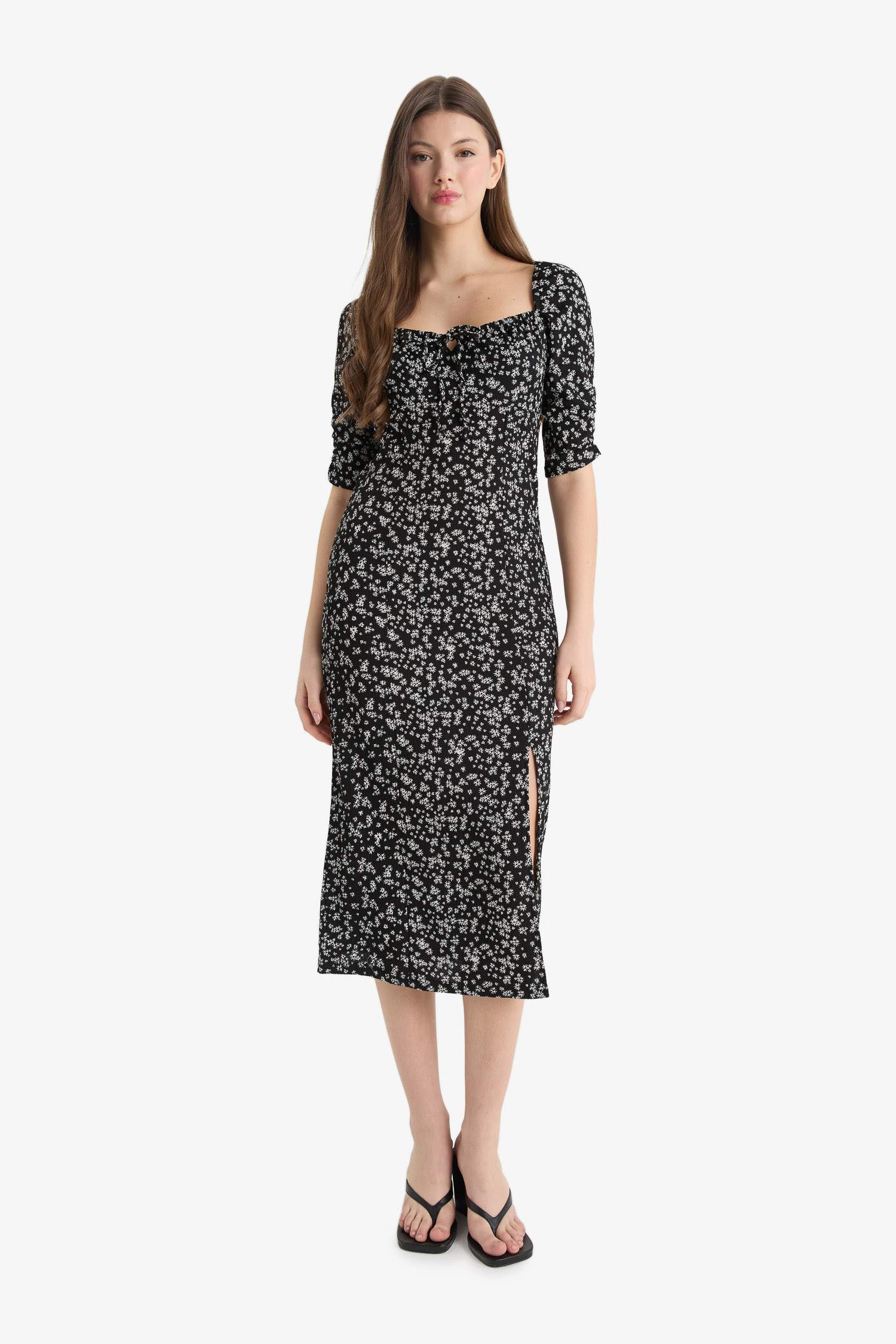 فستان كم طويل ميدي فلورال القماش المنسوج بوديكون بياقة مربعة