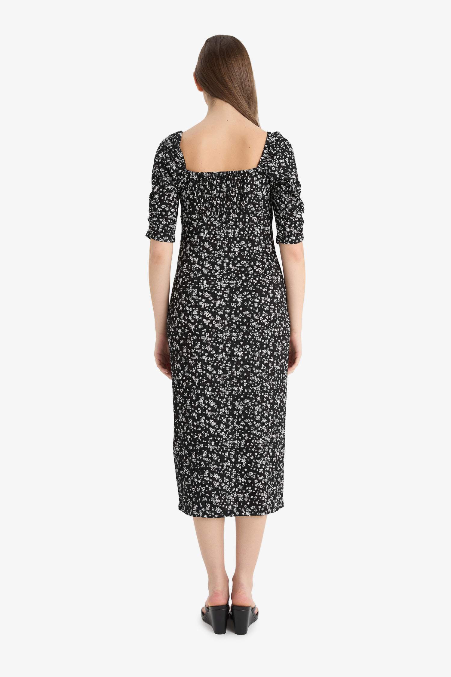 فستان كم طويل ميدي فلورال القماش المنسوج بوديكون بياقة مربعة