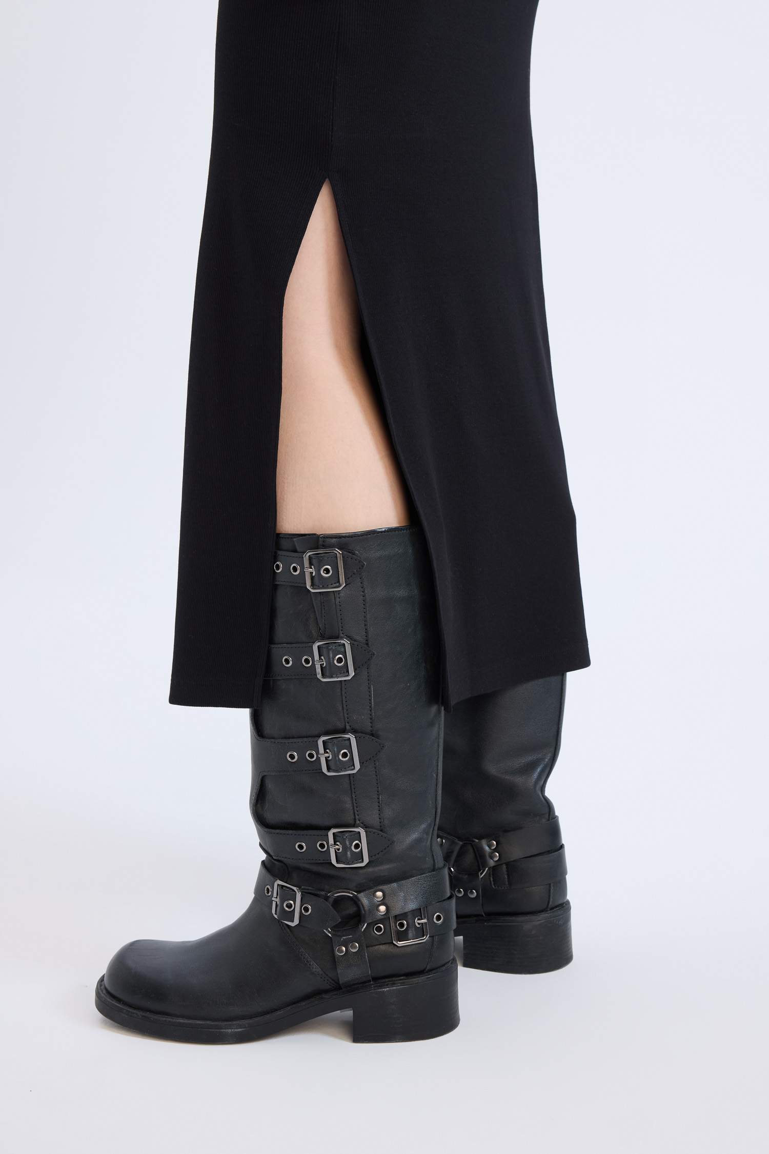 فستان طويل مضلع نص ردن بوديكون بياخة مستديرة