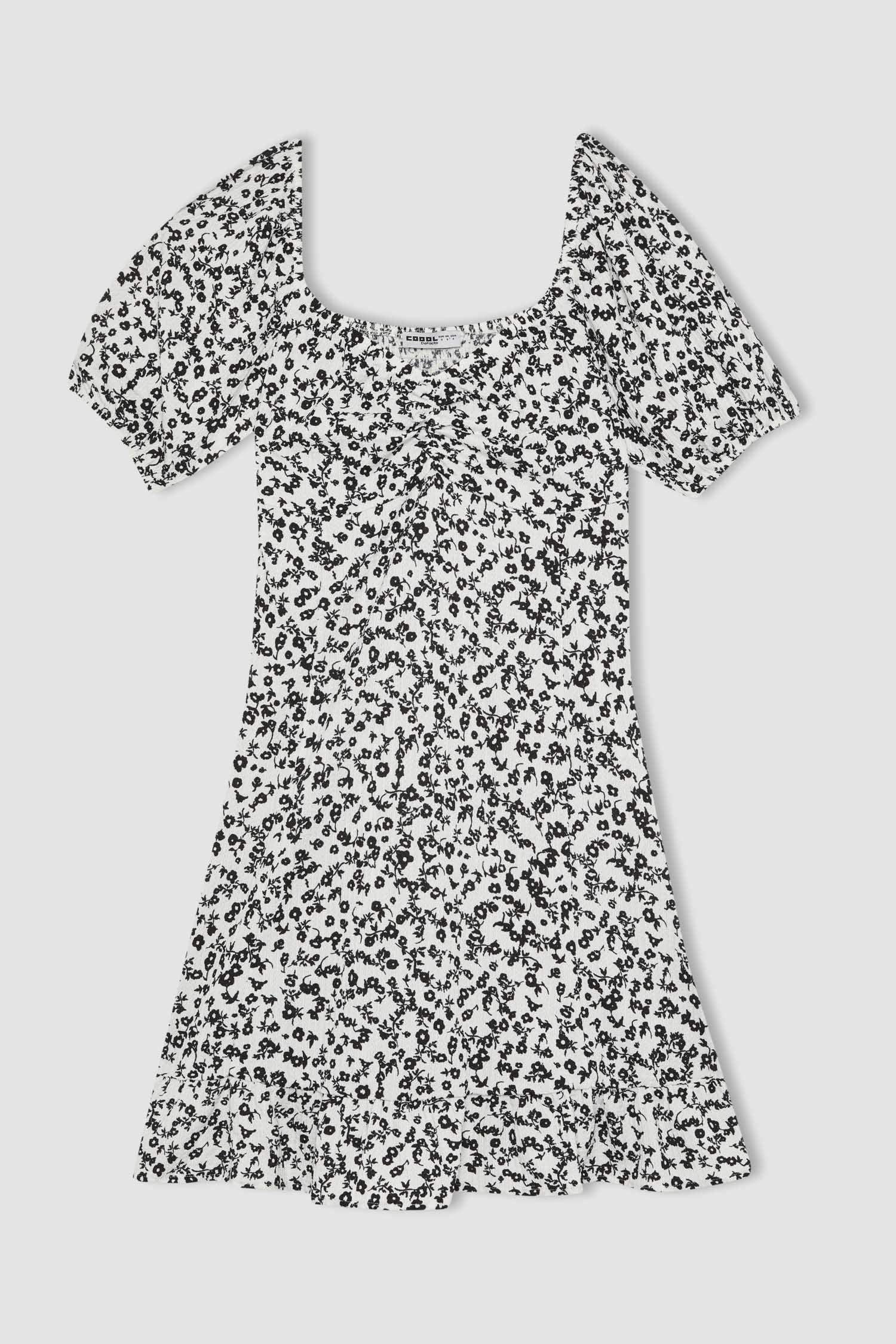 Coool a-сызықты гүлді жүрек жағасы қысқа жеңді Қысқа жеңді трикотаж көйлек