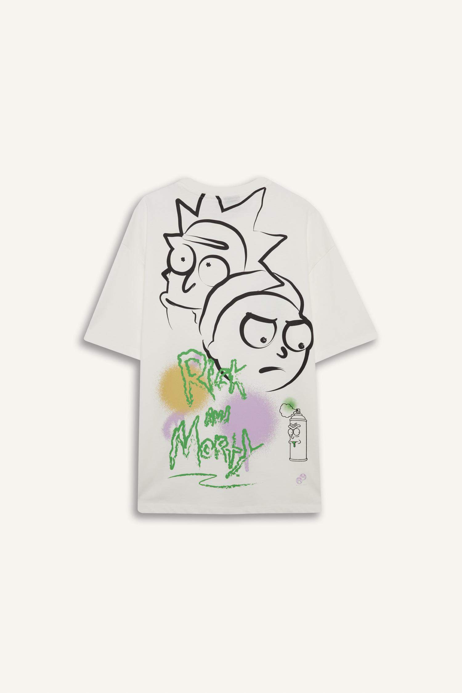 %100 Pamuk Rick and Morty Comfort Regular Fit Rahat Kalıp Bisiklet Yaka Sırt Baskılı Kısa Kollu Tişört