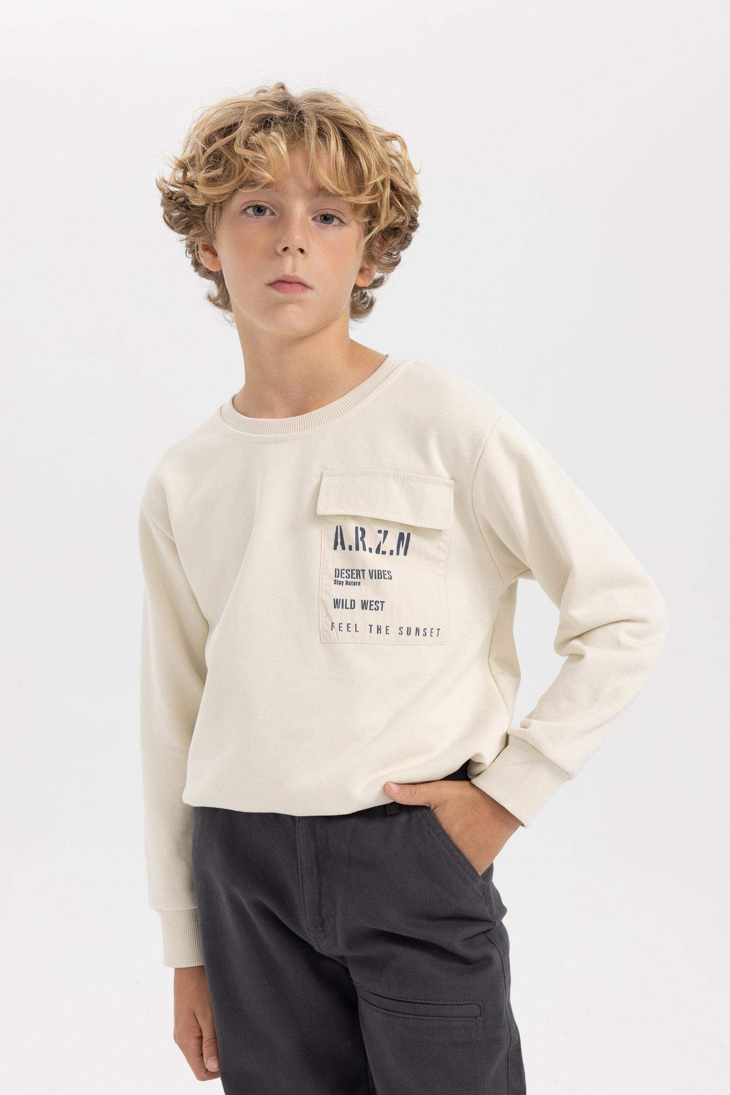 Boy Crew Neck Pocket Printed Sweatshirt