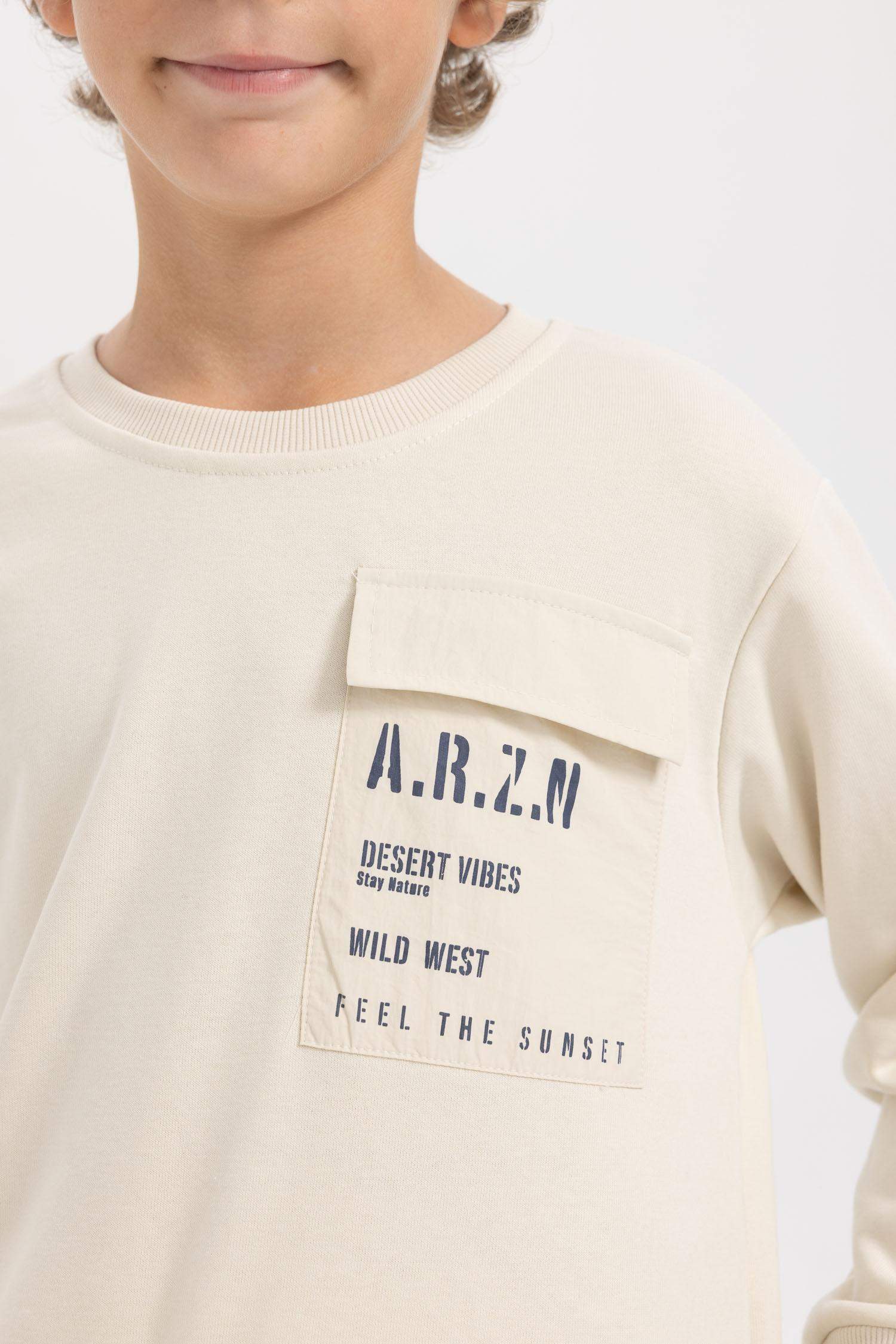 Boy Crew Neck Pocket Printed Sweatshirt