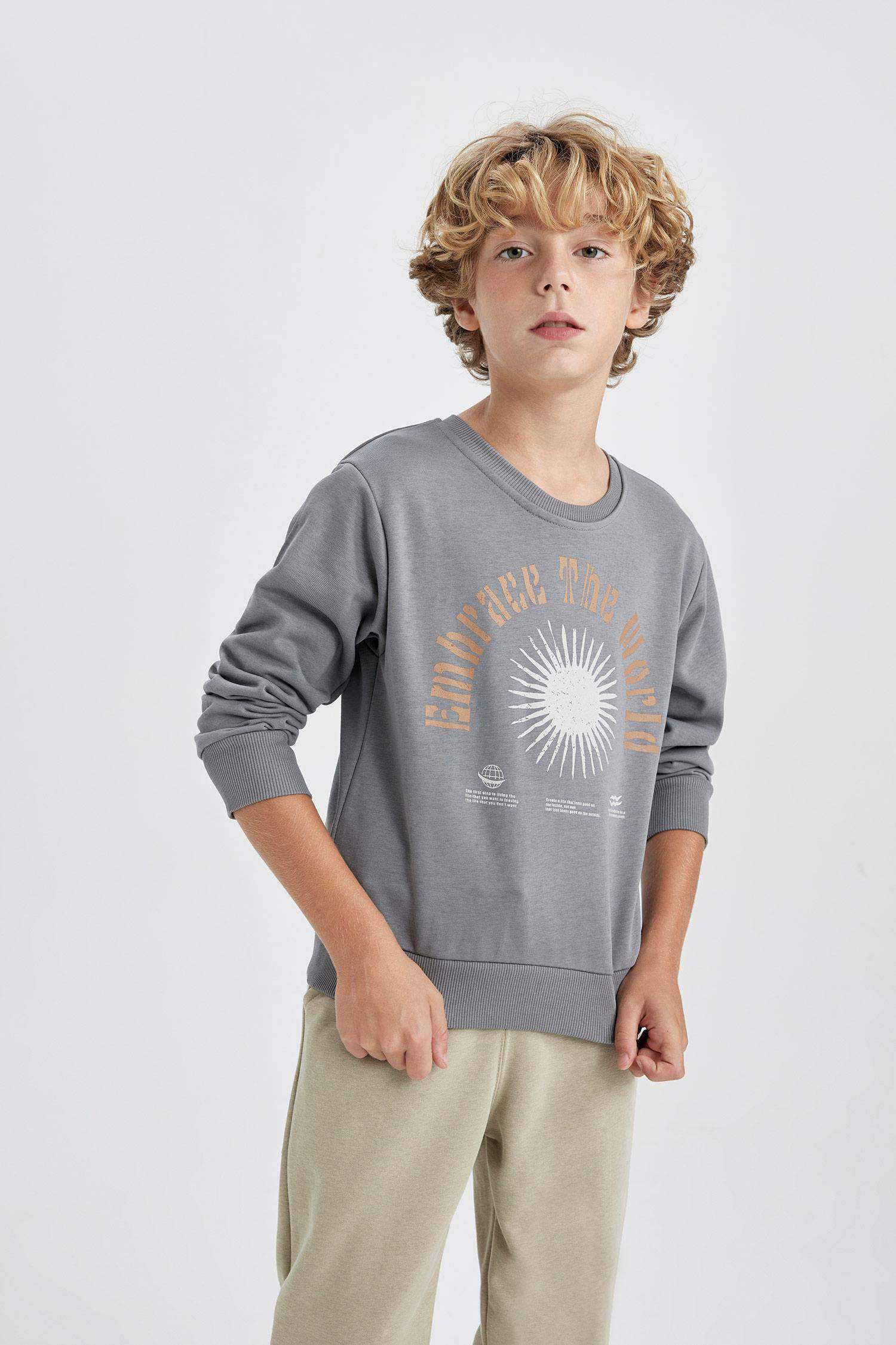 Boy Crew Neck Printed Sweatshirt