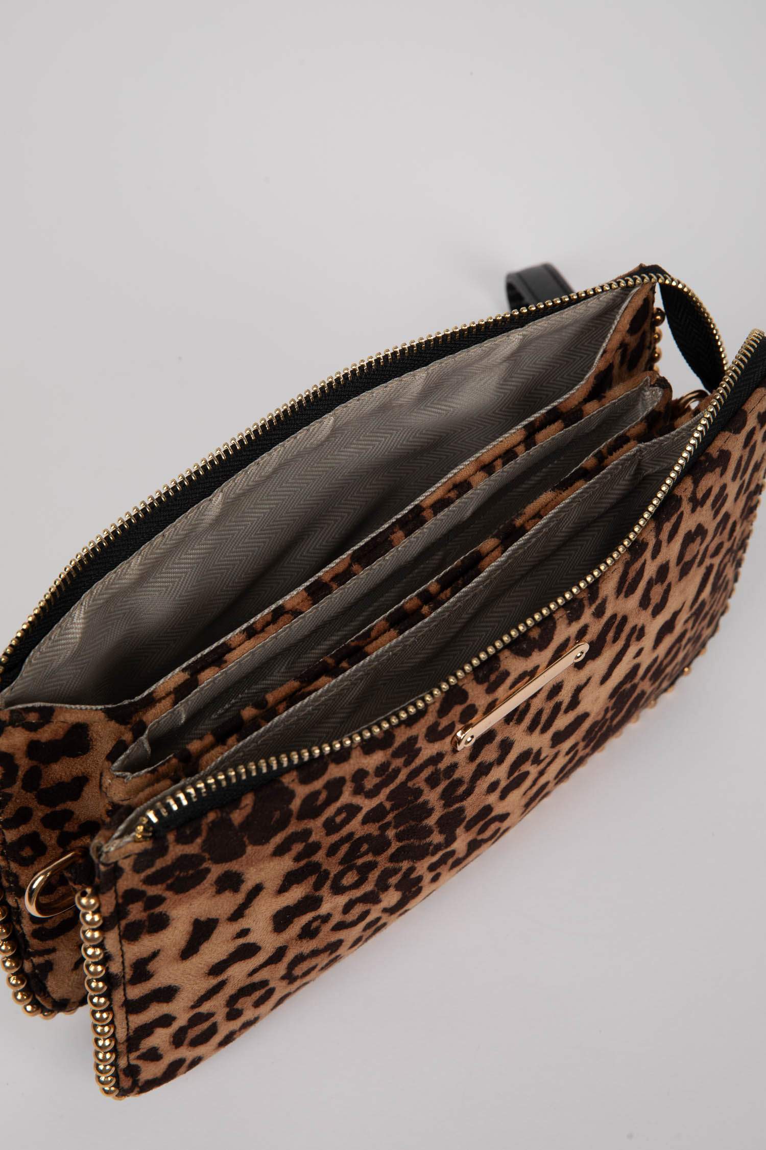 Woman Jean Look Staple Detailed Leopard Handbag