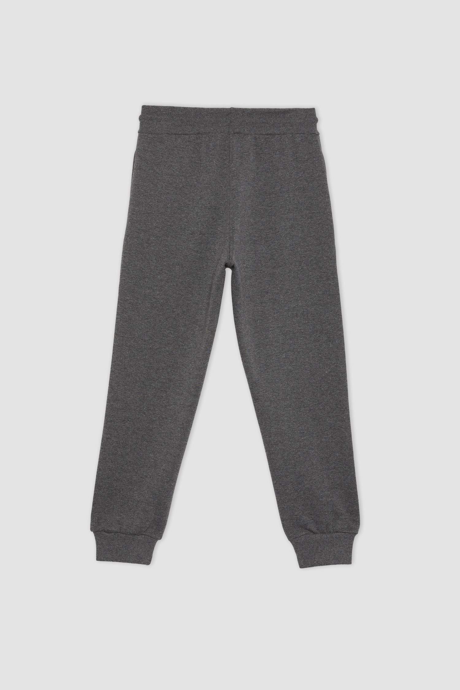 بنطلون بجامة رياضي اولادي قصة عادية