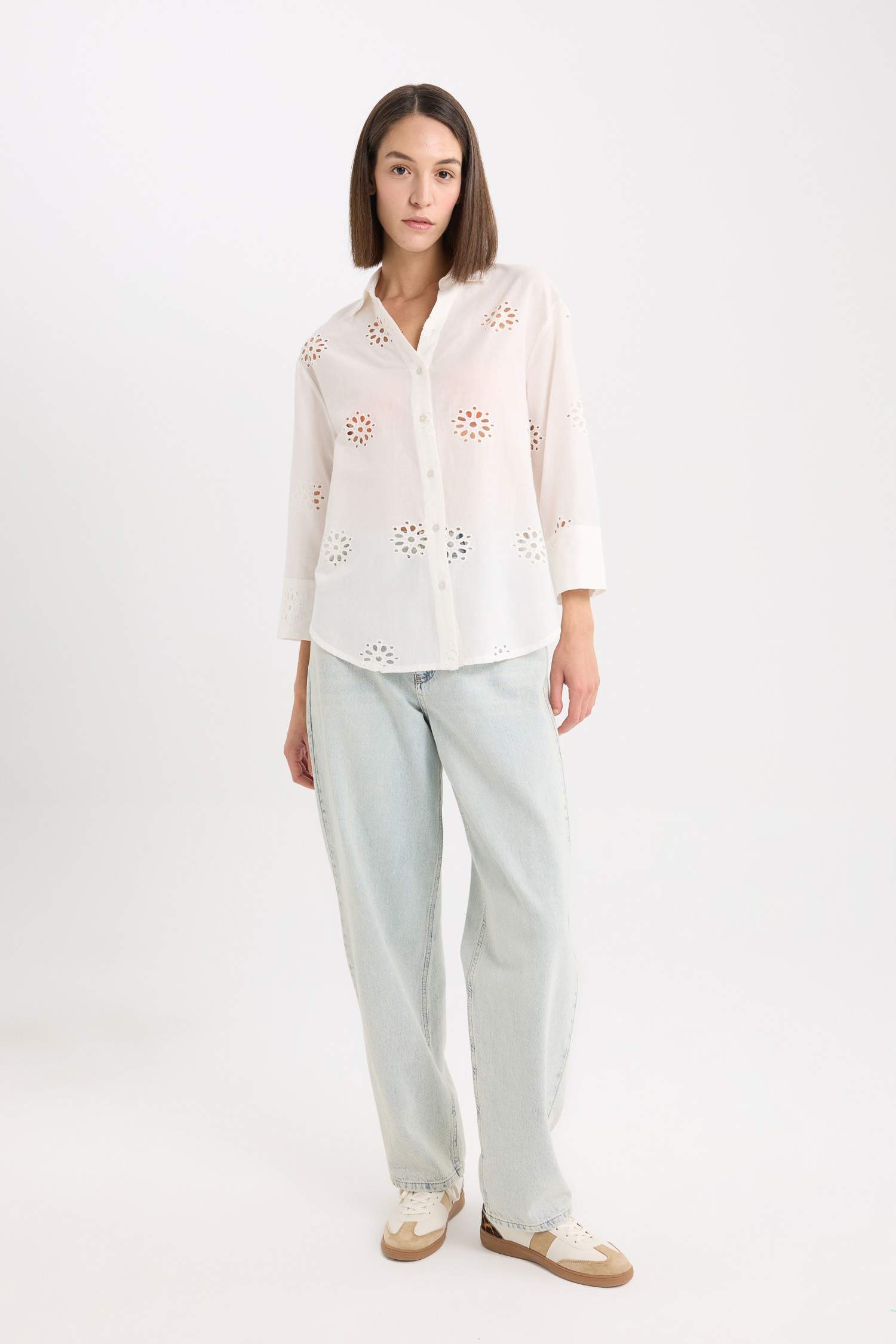 Рубашка оверсайз с длинными рукавами с вышивкой