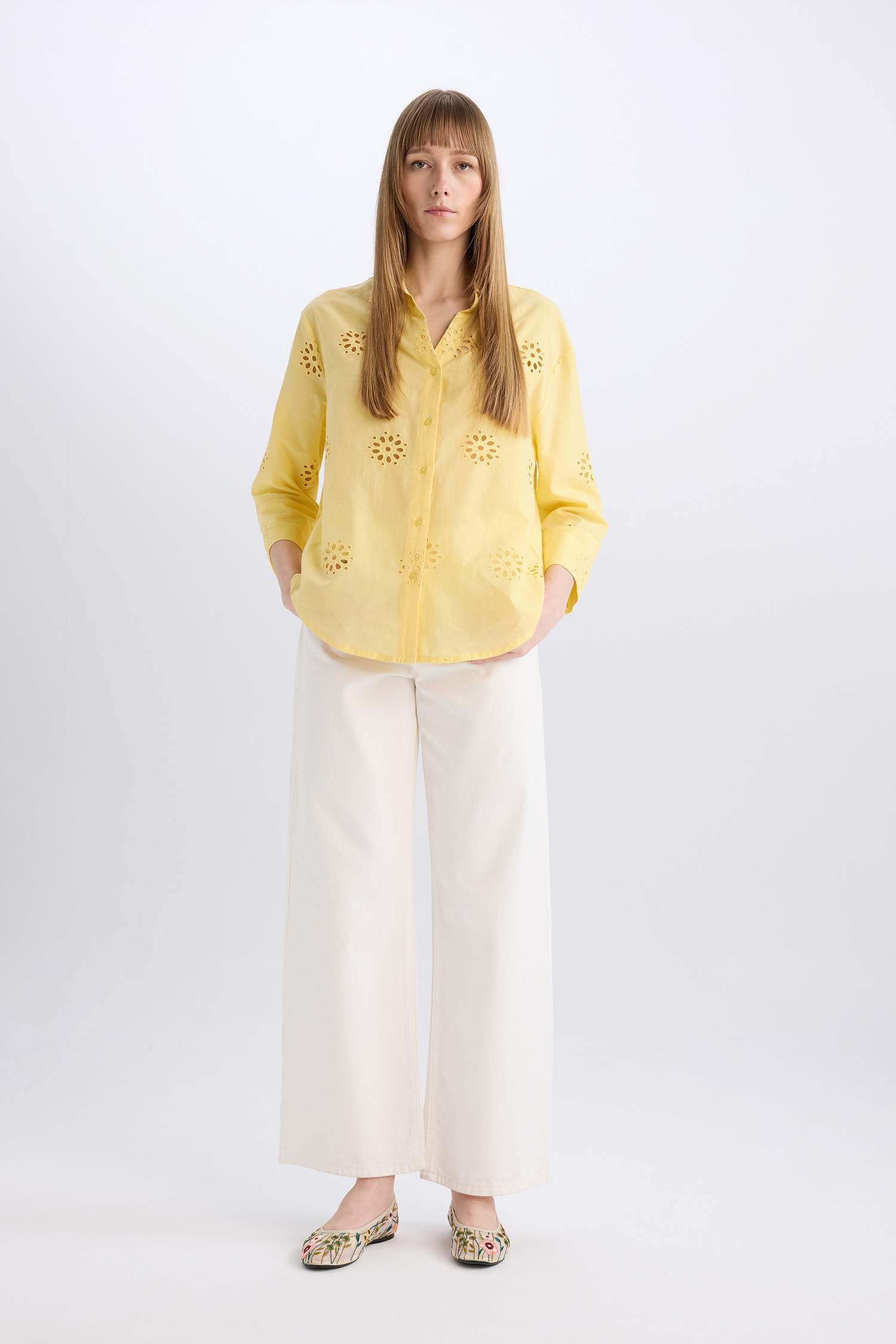 Рубашка оверсайз с длинными рукавами и воротником пиджачного типа с вышивкой