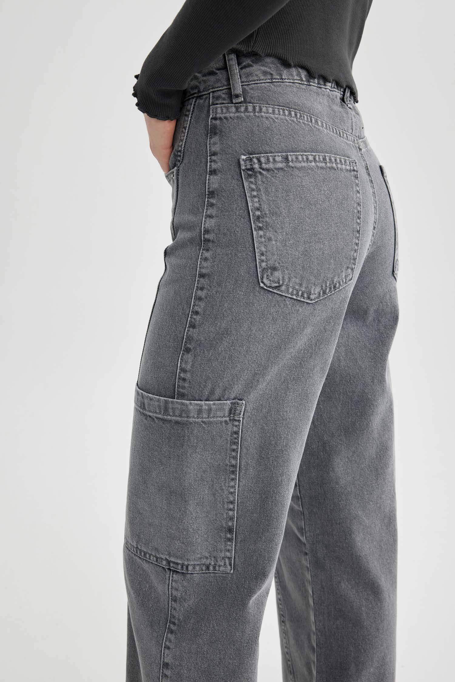 بنطرون جينز كارجو ولادي برجل واسع وخصر عالي