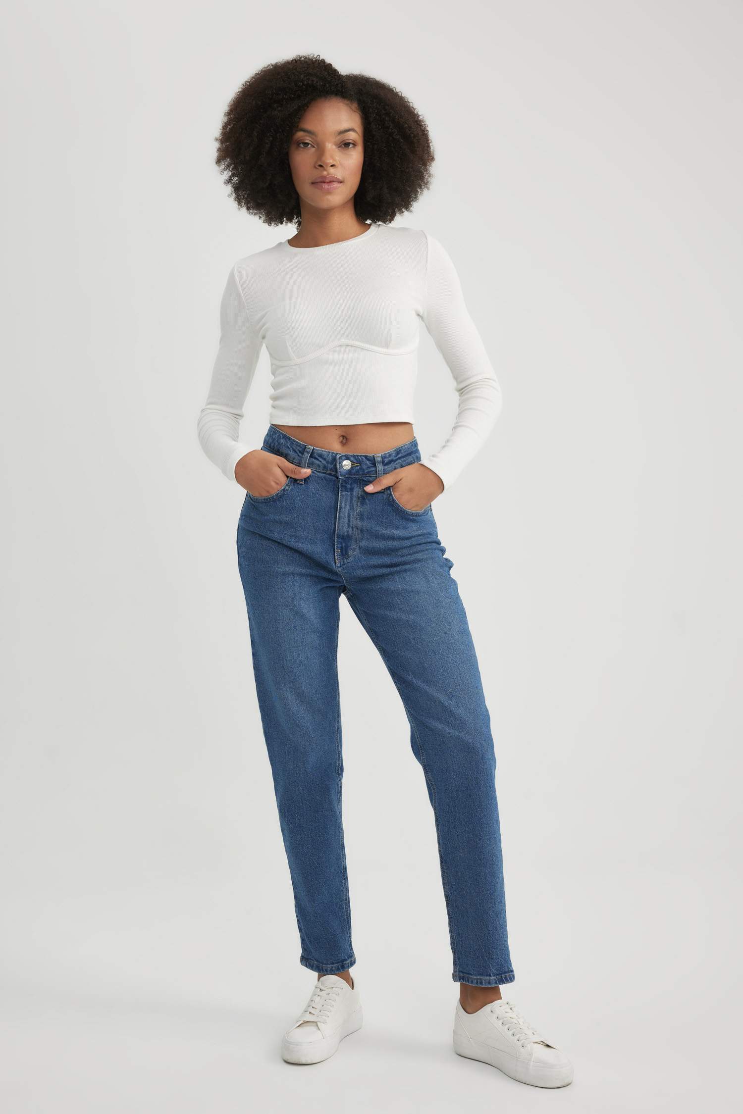 Comfort Fit High Waist Ankle Length Jeans