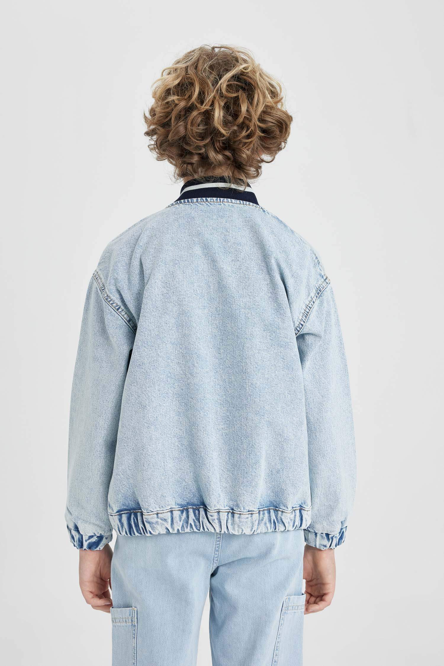 Erkek Çocuk Kolej Yaka Fermuarlı Cepli Mevsimlik Baskılı Jean Bomber Ceket