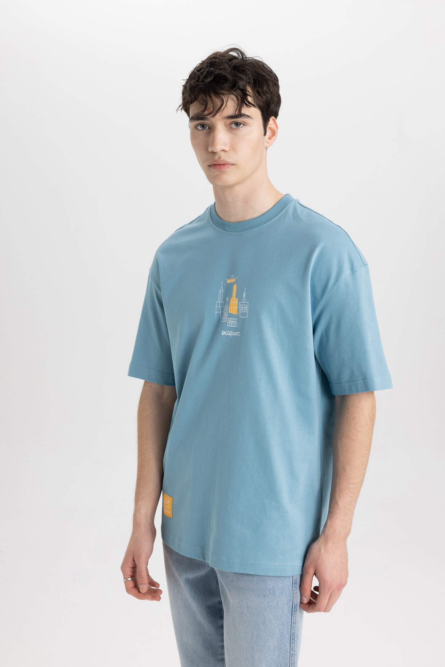 Comfort Fit Jean-Michel Basquiat Licensed Crew Neck Printed Short Sleeve T-Shirt