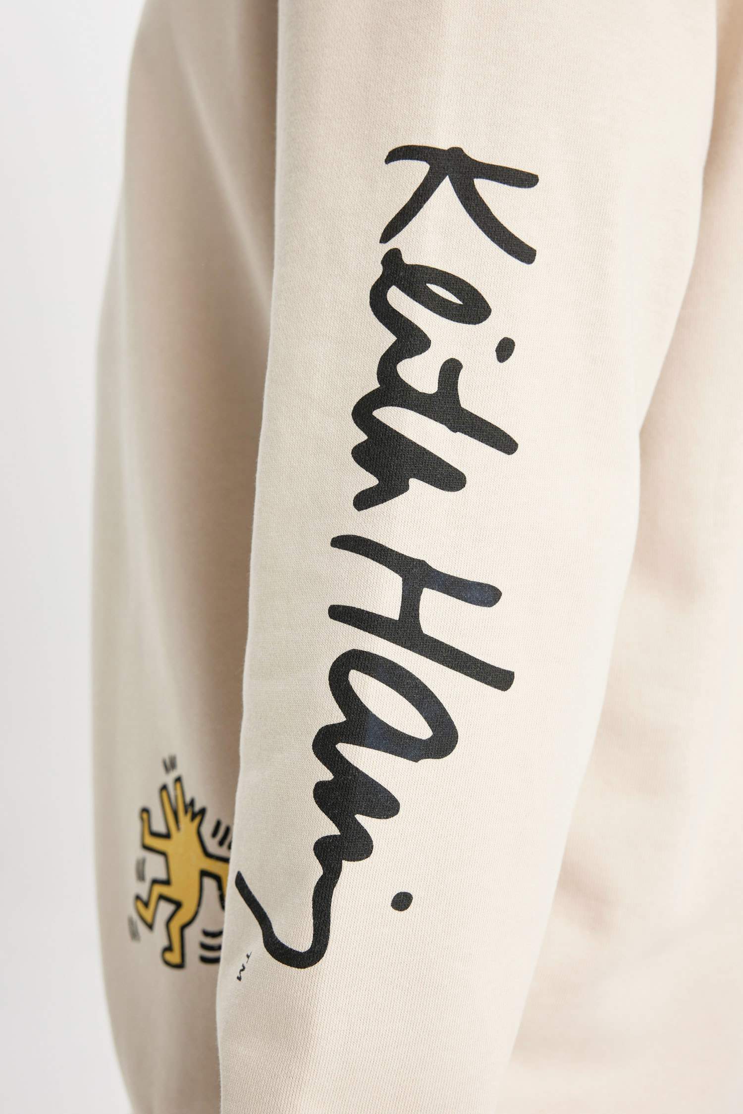 Свитшот квадратного кроя с капюшоном для мужчин