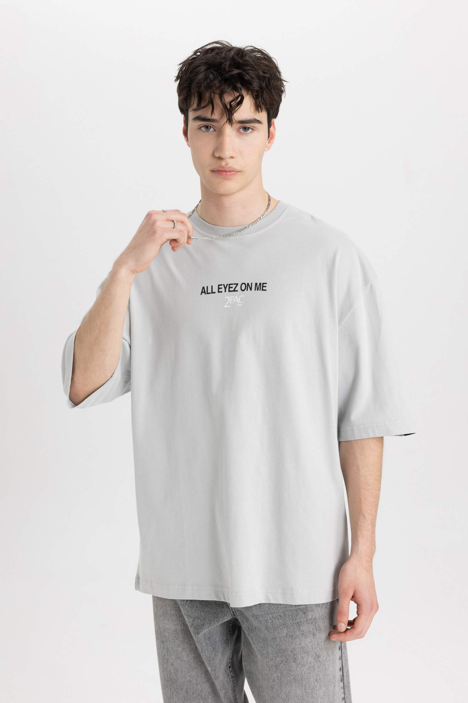 Tupac Shakur Loose Fit Crew Neck Short Sleeve T-Shirt