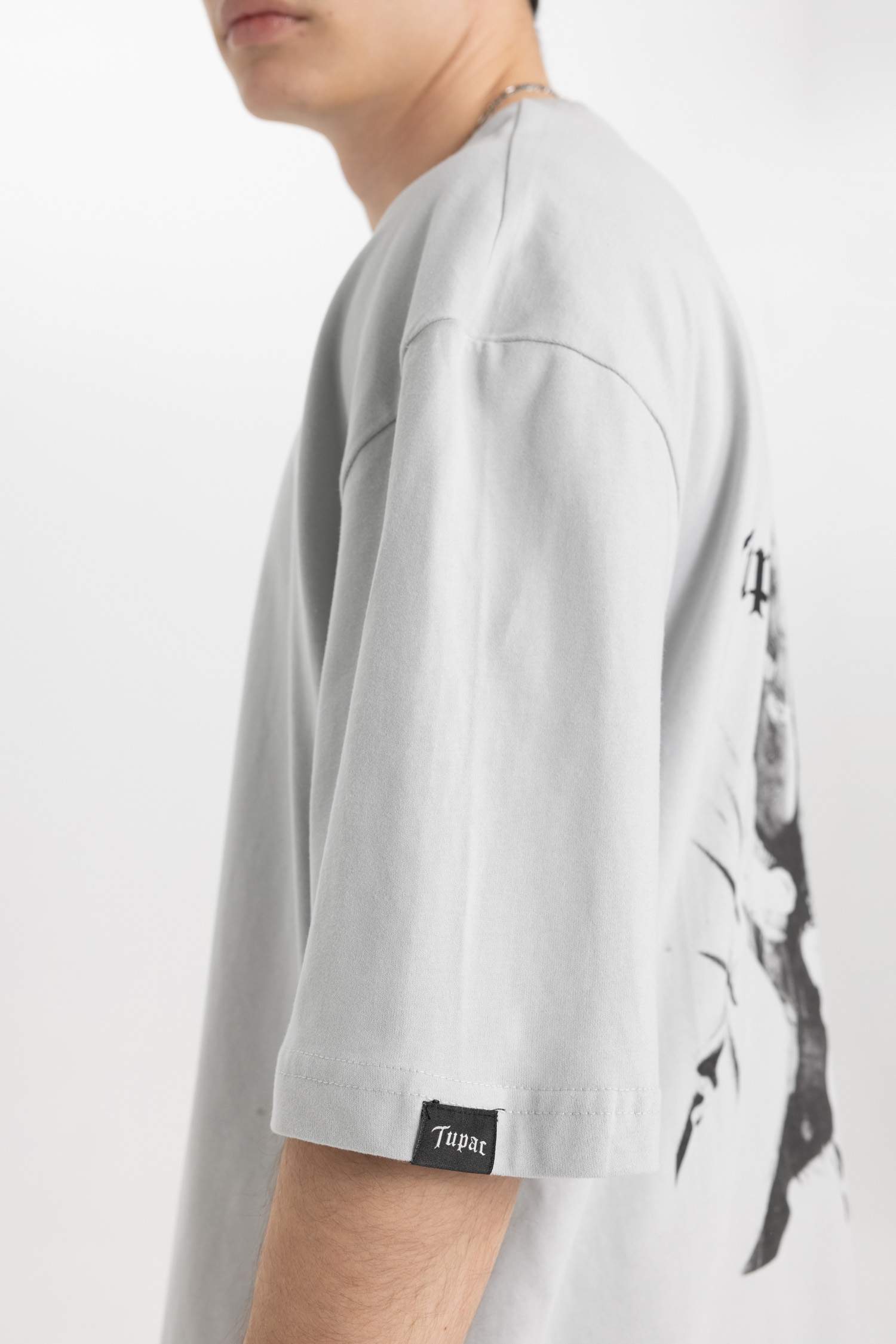 Tupac Shakur Loose Fit Crew Neck Short Sleeve T-Shirt