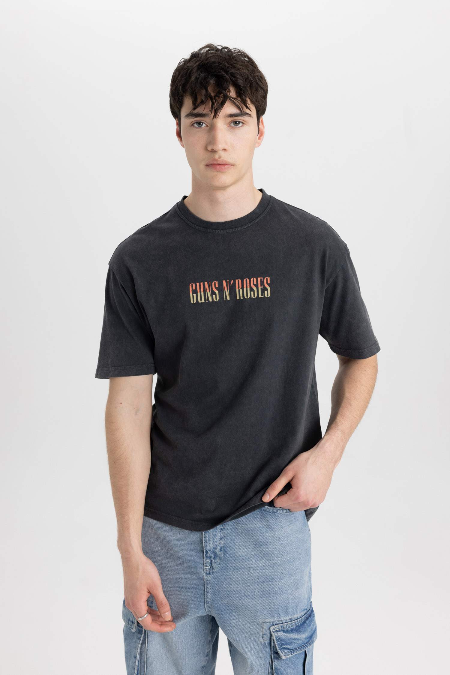 Regular Fit Guns N' Roses Licensed Crew Neck Printed Short Sleeve T-Shirt