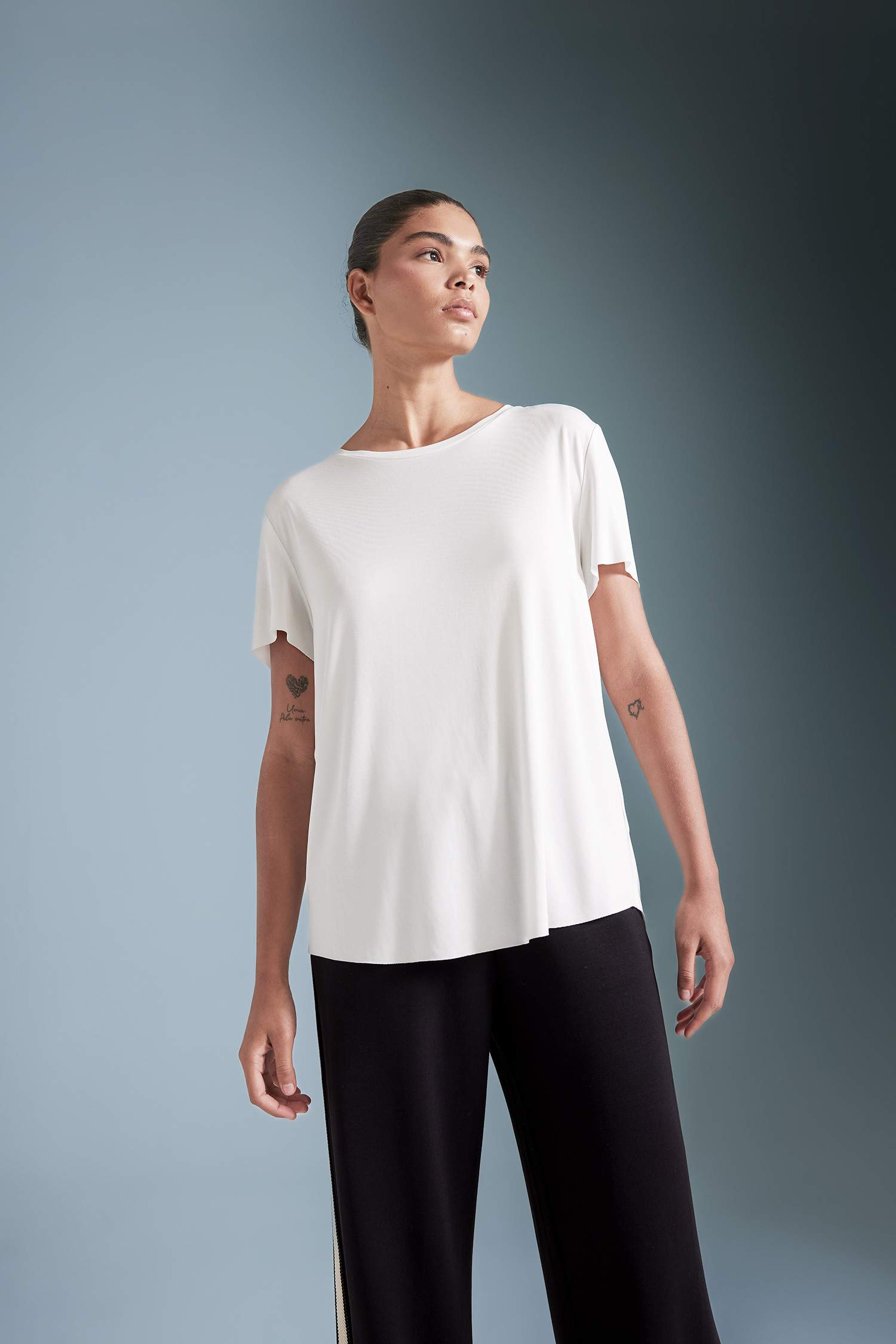 DeFactoFit Oversize Geniş Kalıp Bisiklet Yaka Sporcu Modal Kısa Kollu Tişört