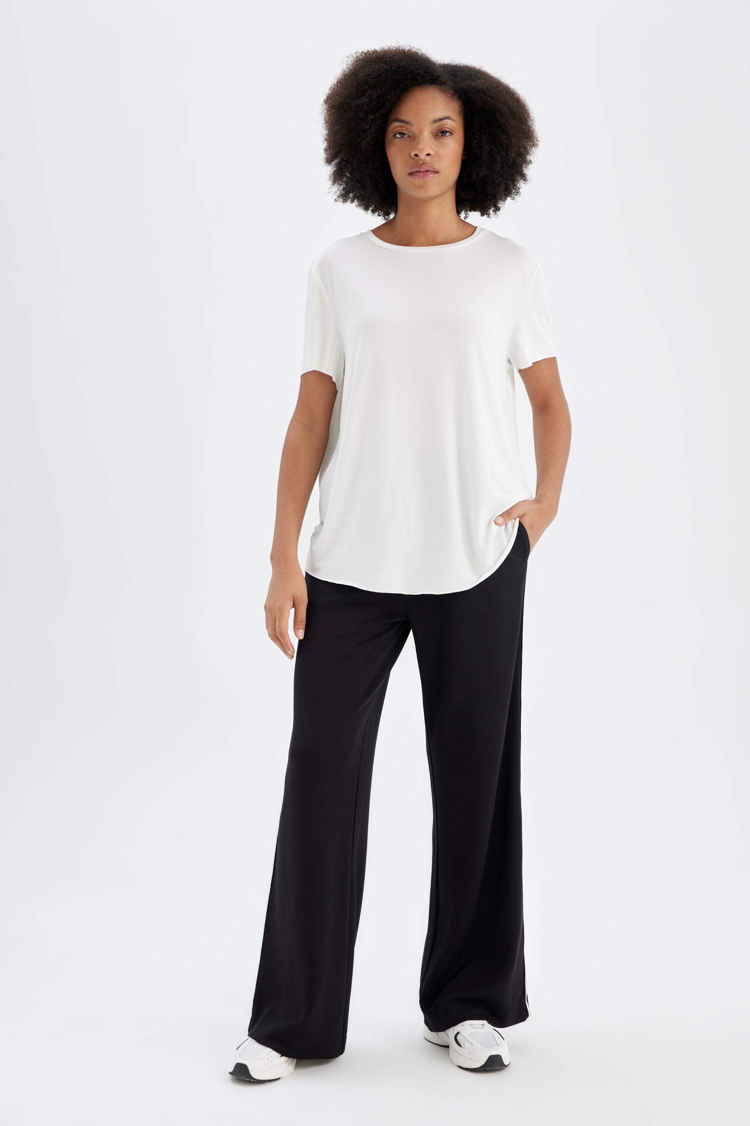 DeFactoFit Oversize Geniş Kalıp Bisiklet Yaka Sporcu Modal Kısa Kollu Tişört