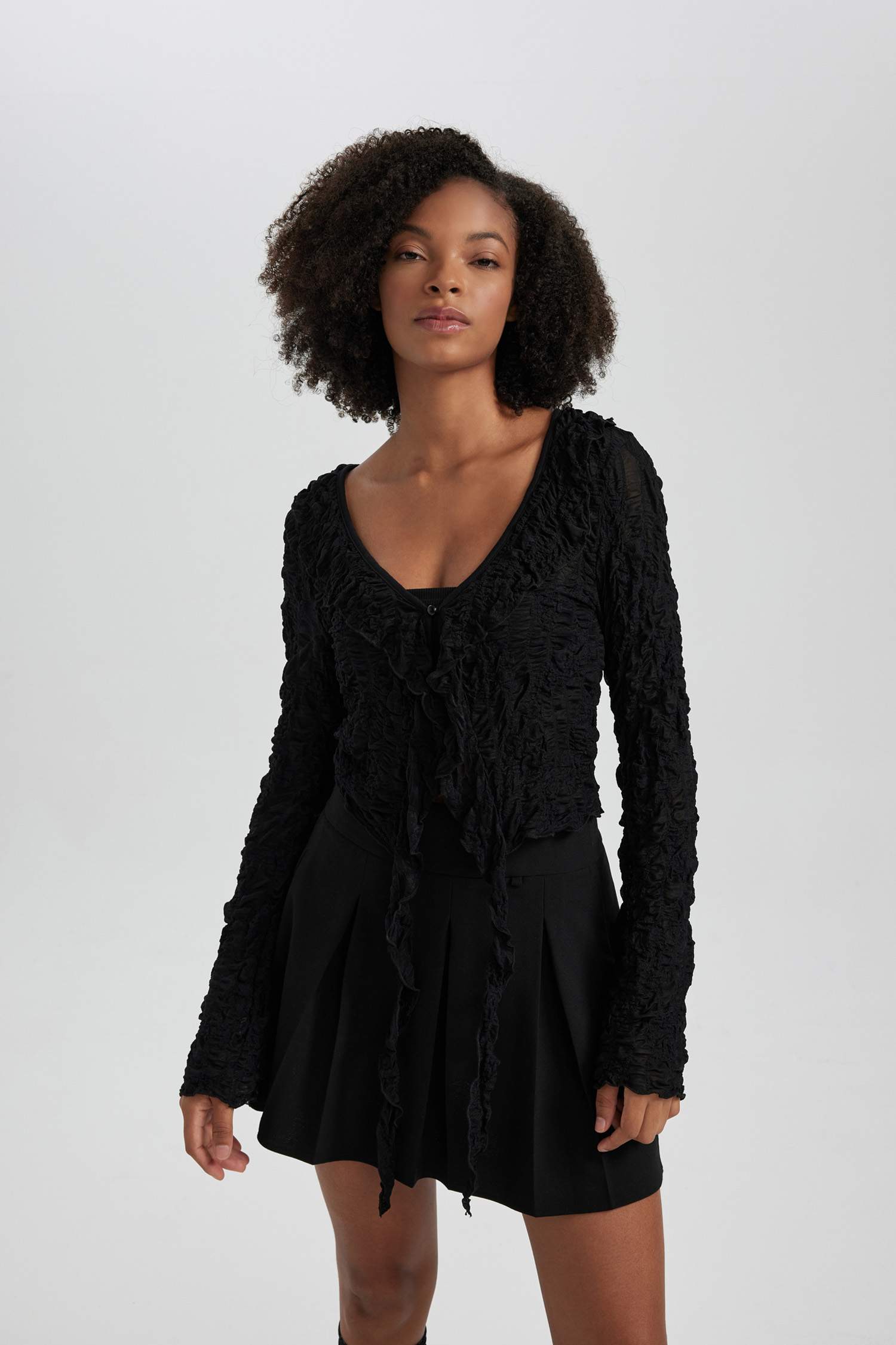 Slim Fit V-Neck Lace Long Sleeve T-Shirt