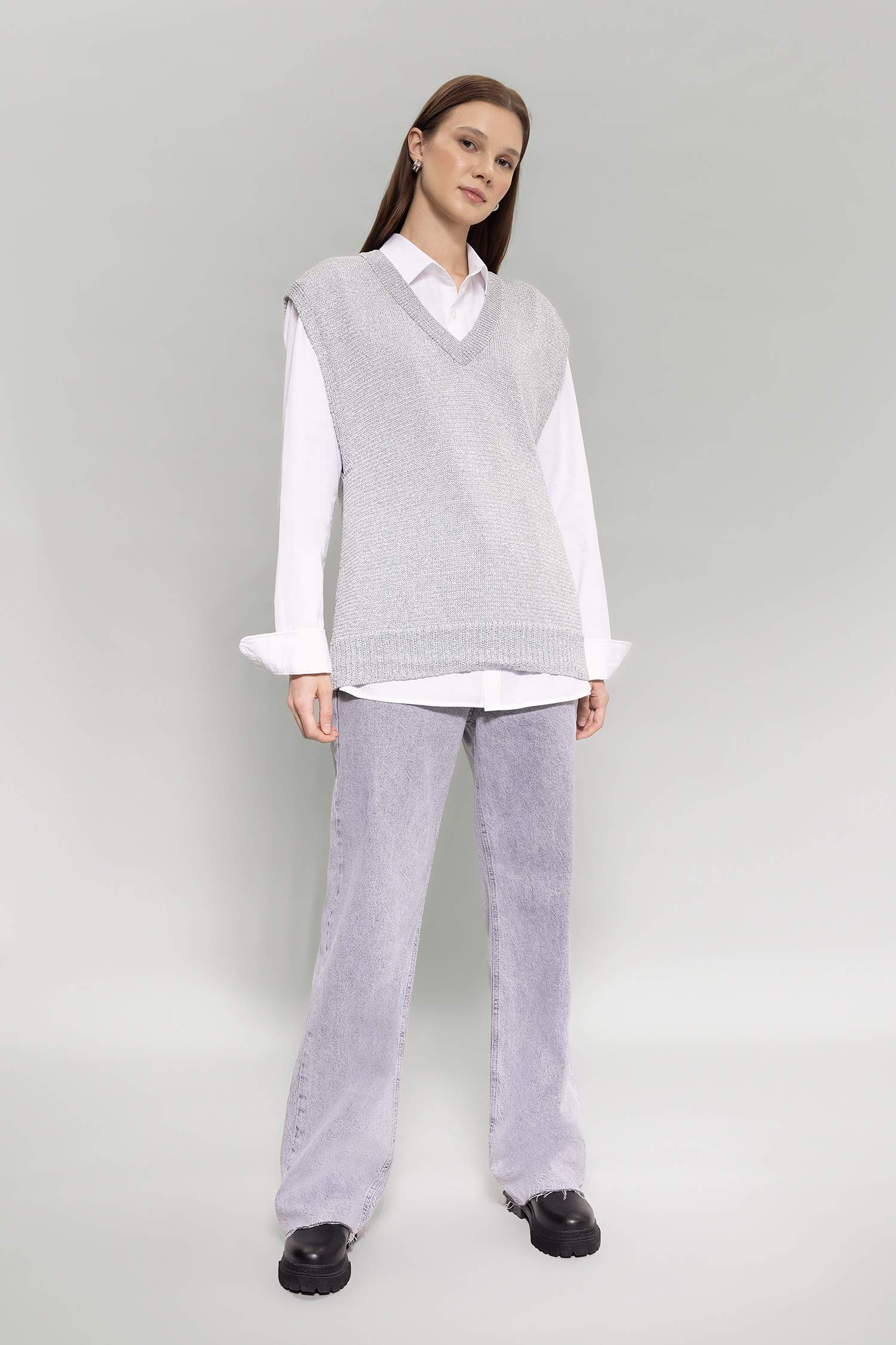 Regular Fit V-Neck Vest