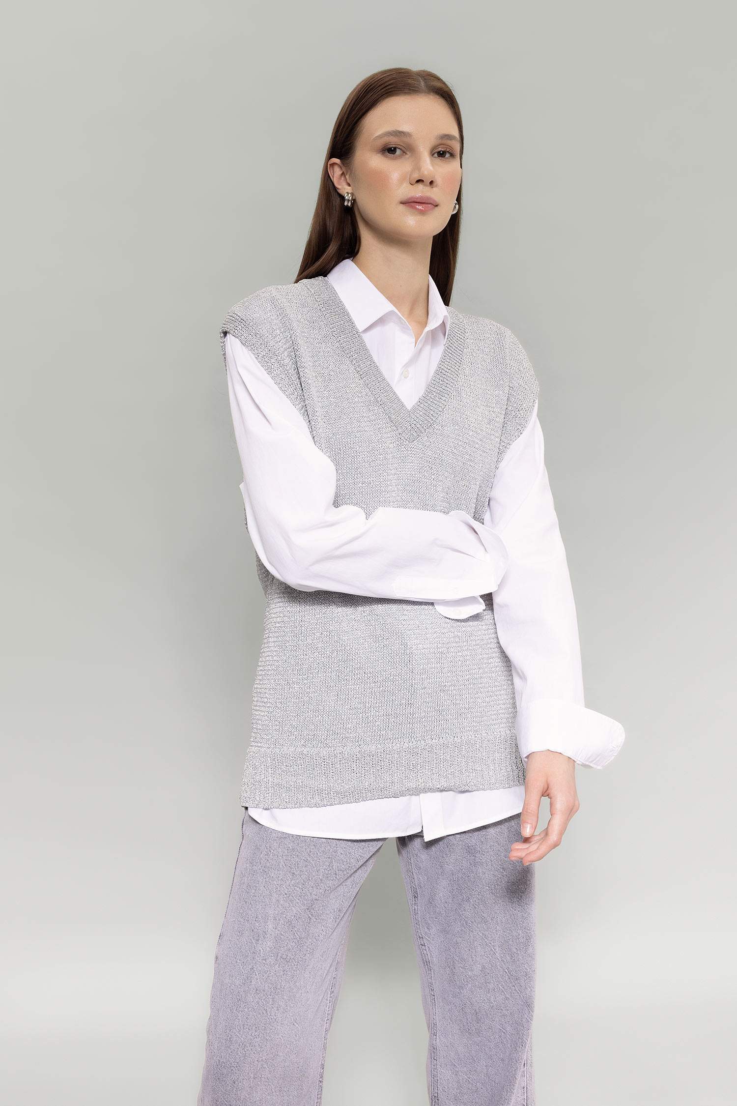 Regular Fit V-Neck Vest