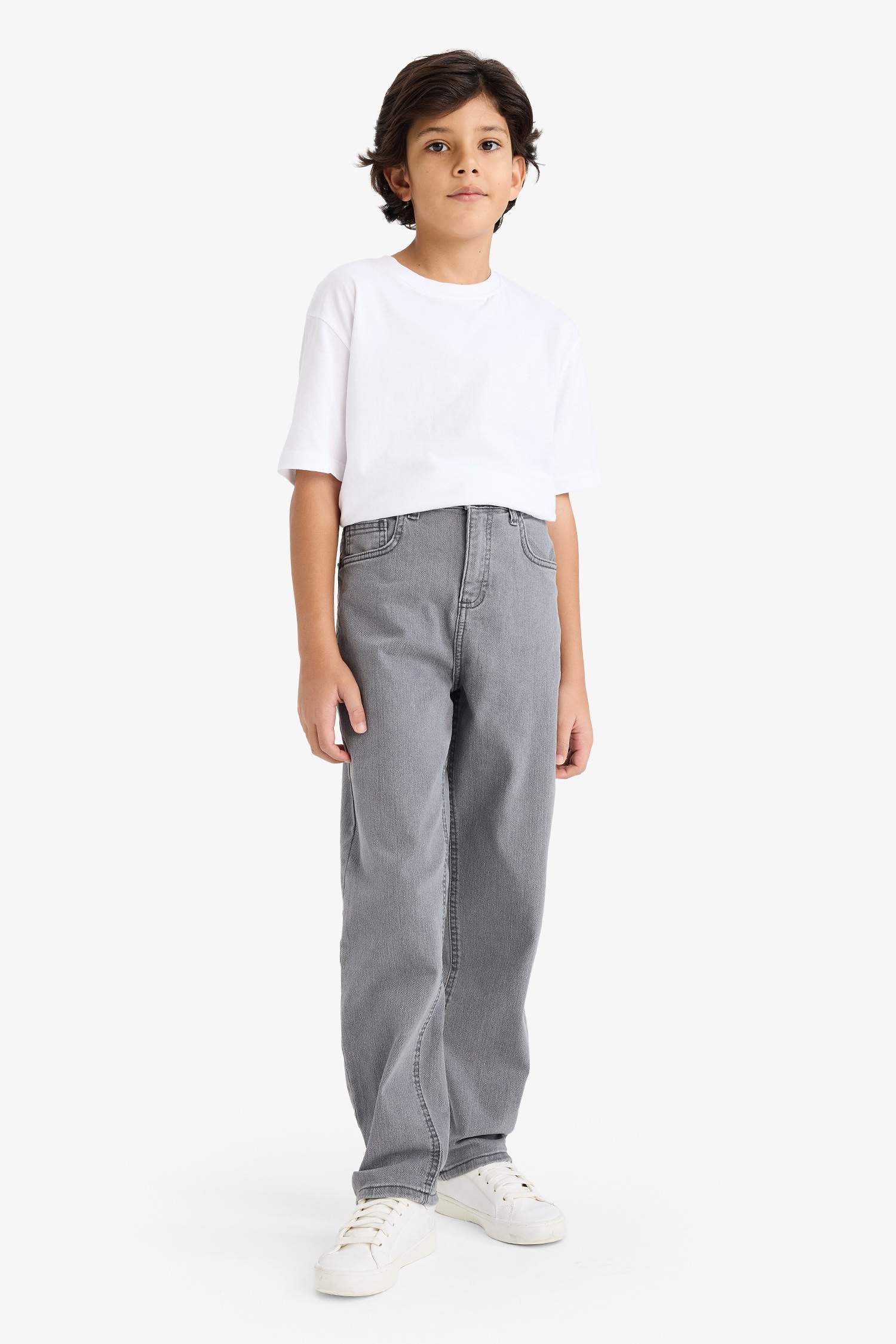 Джинсы стандартного кроя для мальчиков
