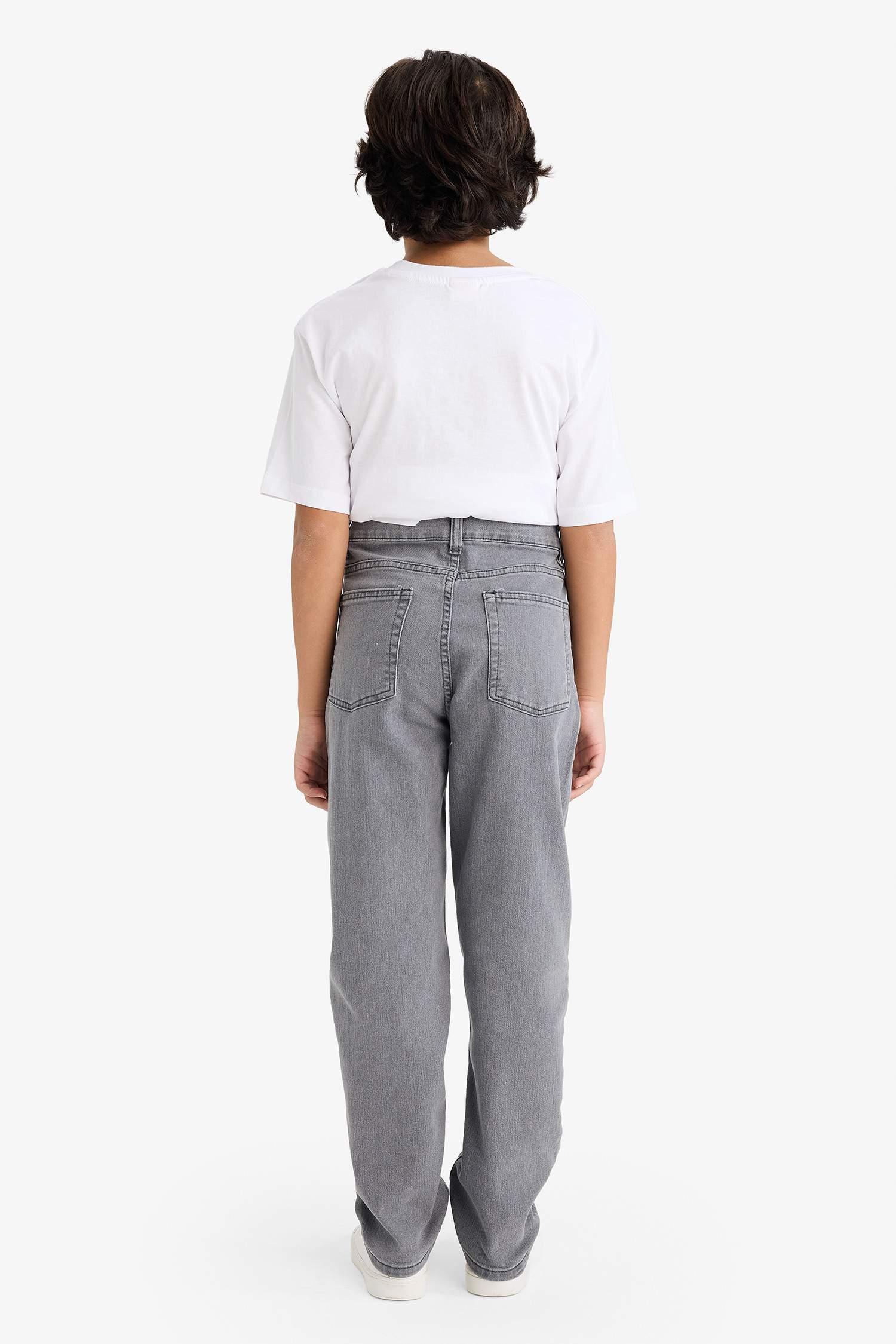 Джинсы стандартного кроя для мальчиков